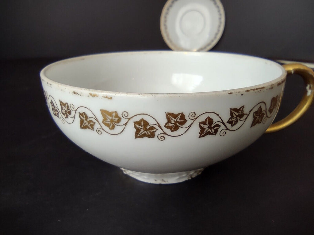 Vintage GDA Haviland Limoges France Ivy Gold Trim Large Teacup & Saucer (lot 709