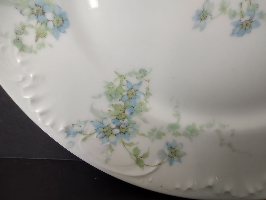 Haviland Limoges French Cottage Chic Luncheon/Dinner/Salad Plate Blue (lot 1122)