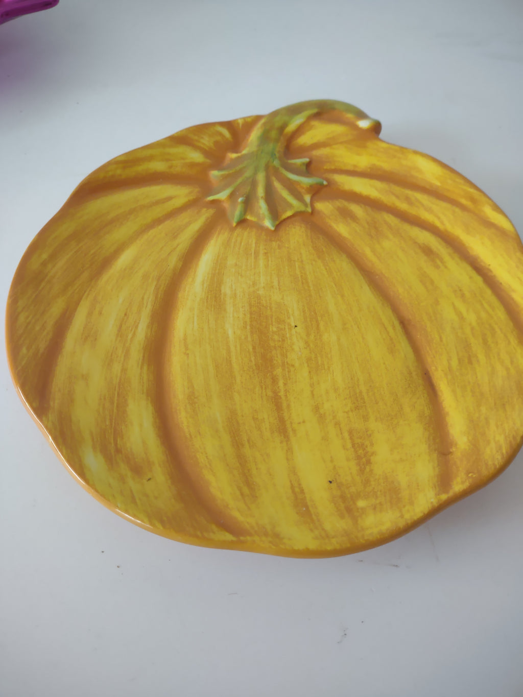 Halloween Fall Pumpkin Leaf Purple Brown Ceramic Decor Plate (lot 1188)