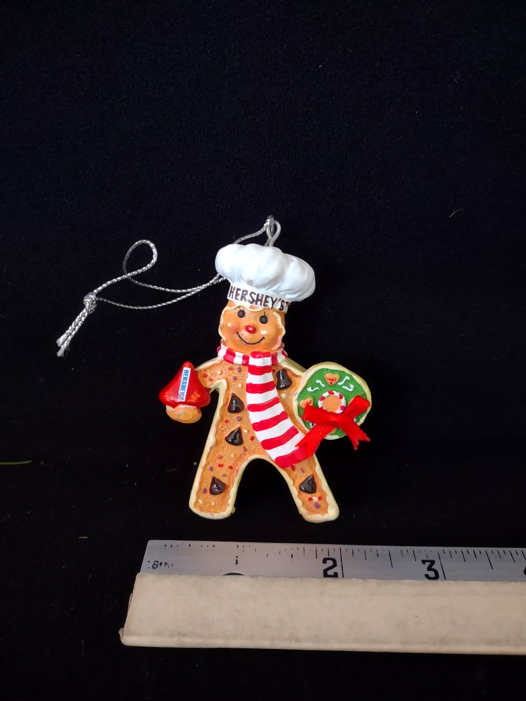 Vintage Hersheys Christmas Cookie Ornament Wreath Chocolate Kiss (Lot 4801)