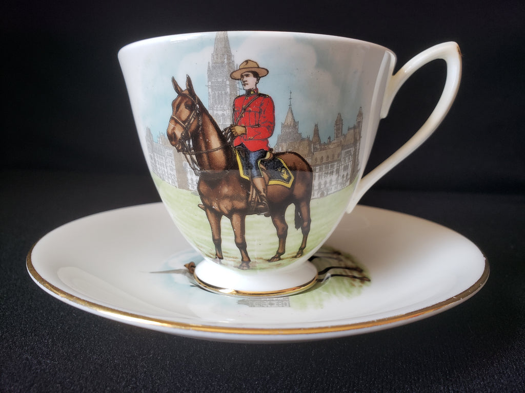 Vintage Royal Albert Bone China Parliament Guard Tea Cut and Saucer (lot 2019)