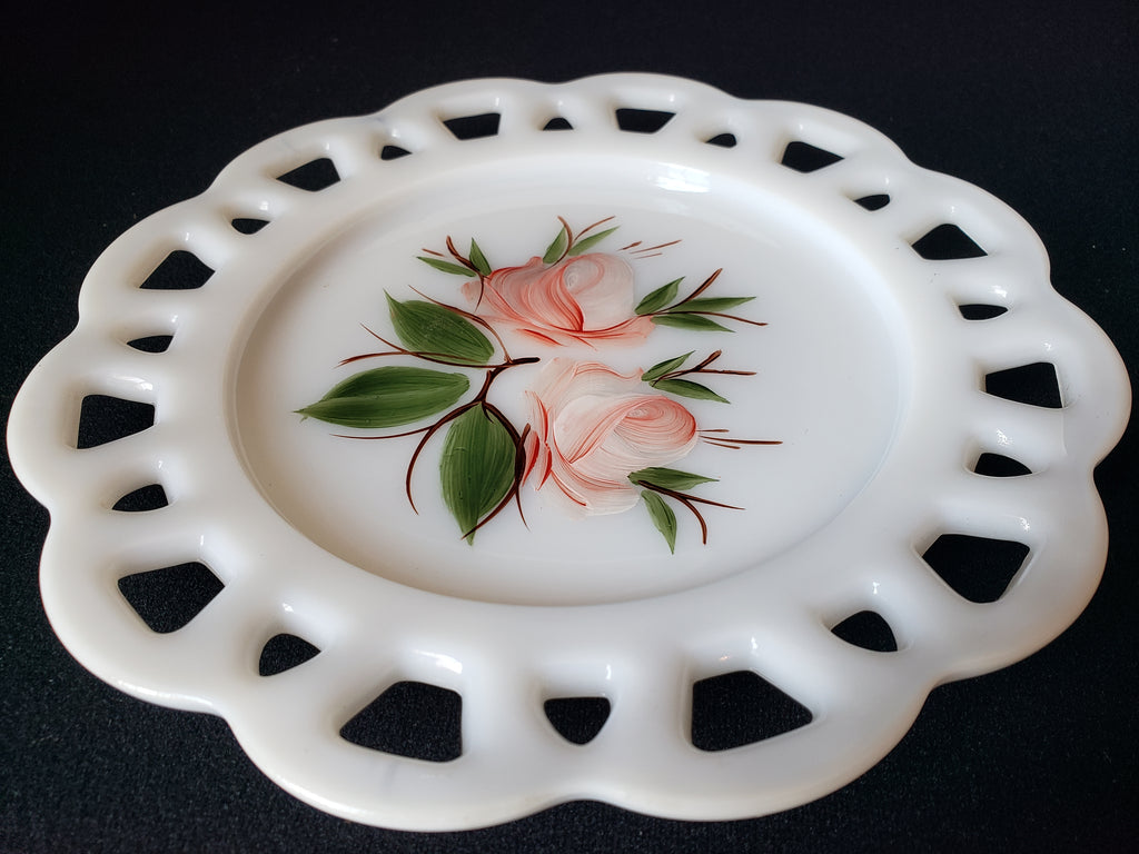 Vintage Westmoreland Roses Motif Milk Glass Wall Plate (lot 2187)