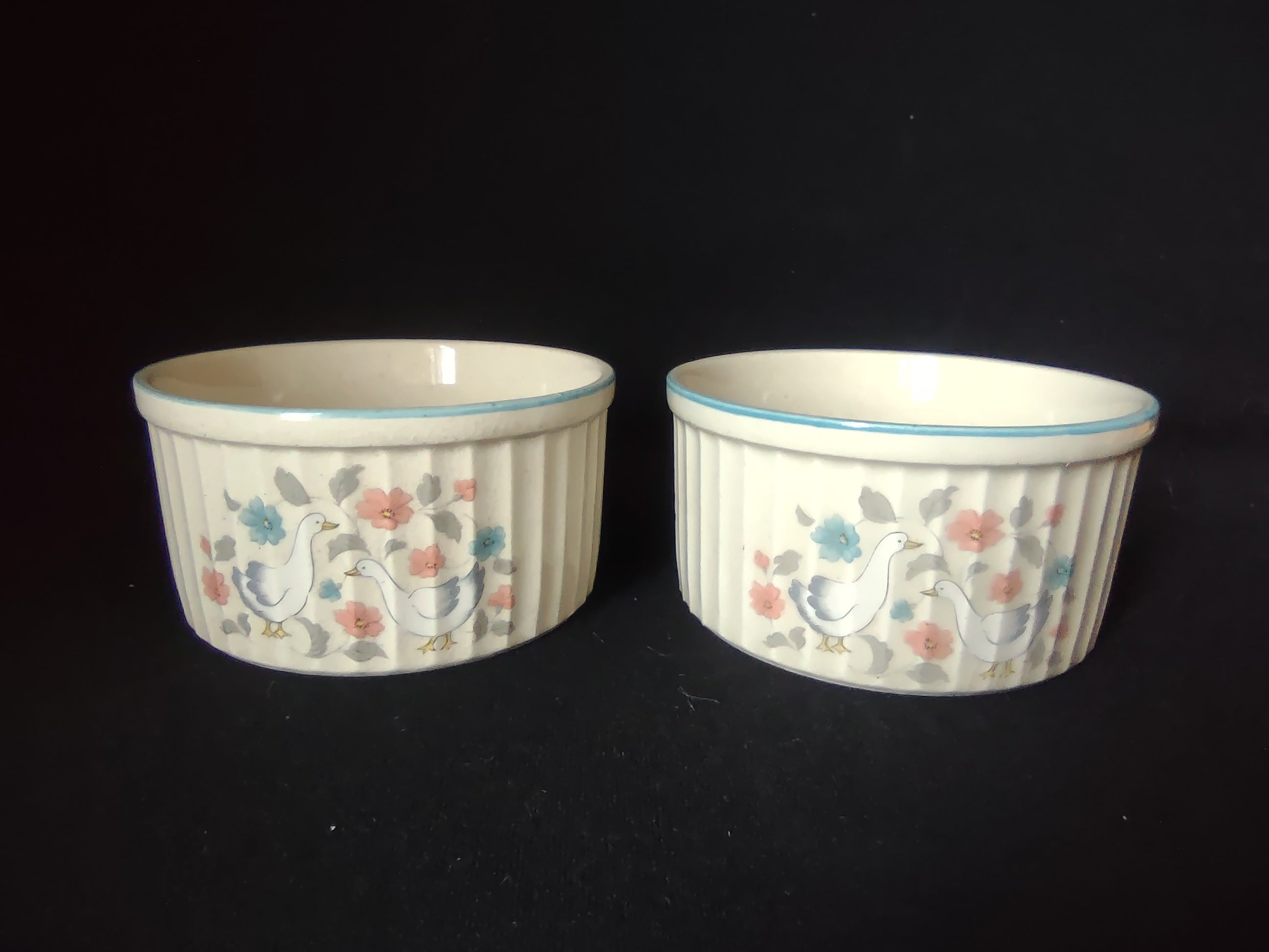 Vintage Custard Dish Bowl x 2 Country Classics Geese Duck 4" (lot 2804c)