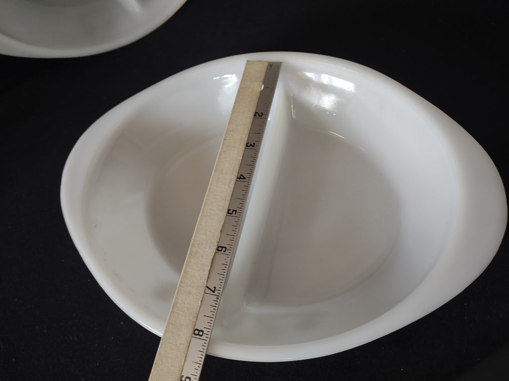 Vintage Glasbake Oval Divided Milk Glass Casserole Green Daisy (lot 5280)