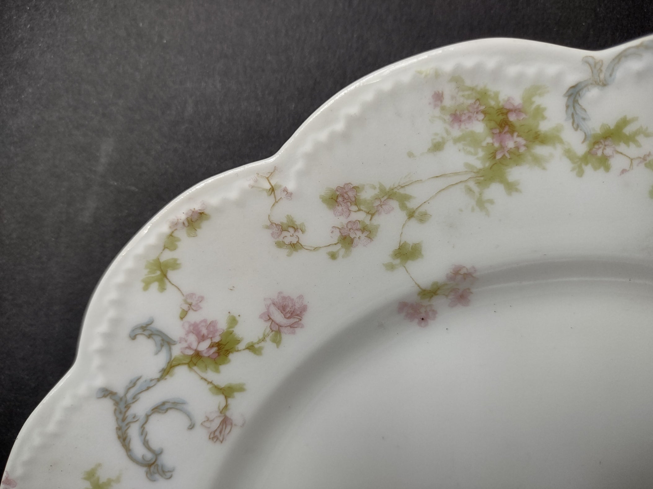 Haviland Limoges 2 x Luncheon Plate Princess Blue Swags (lot 827)