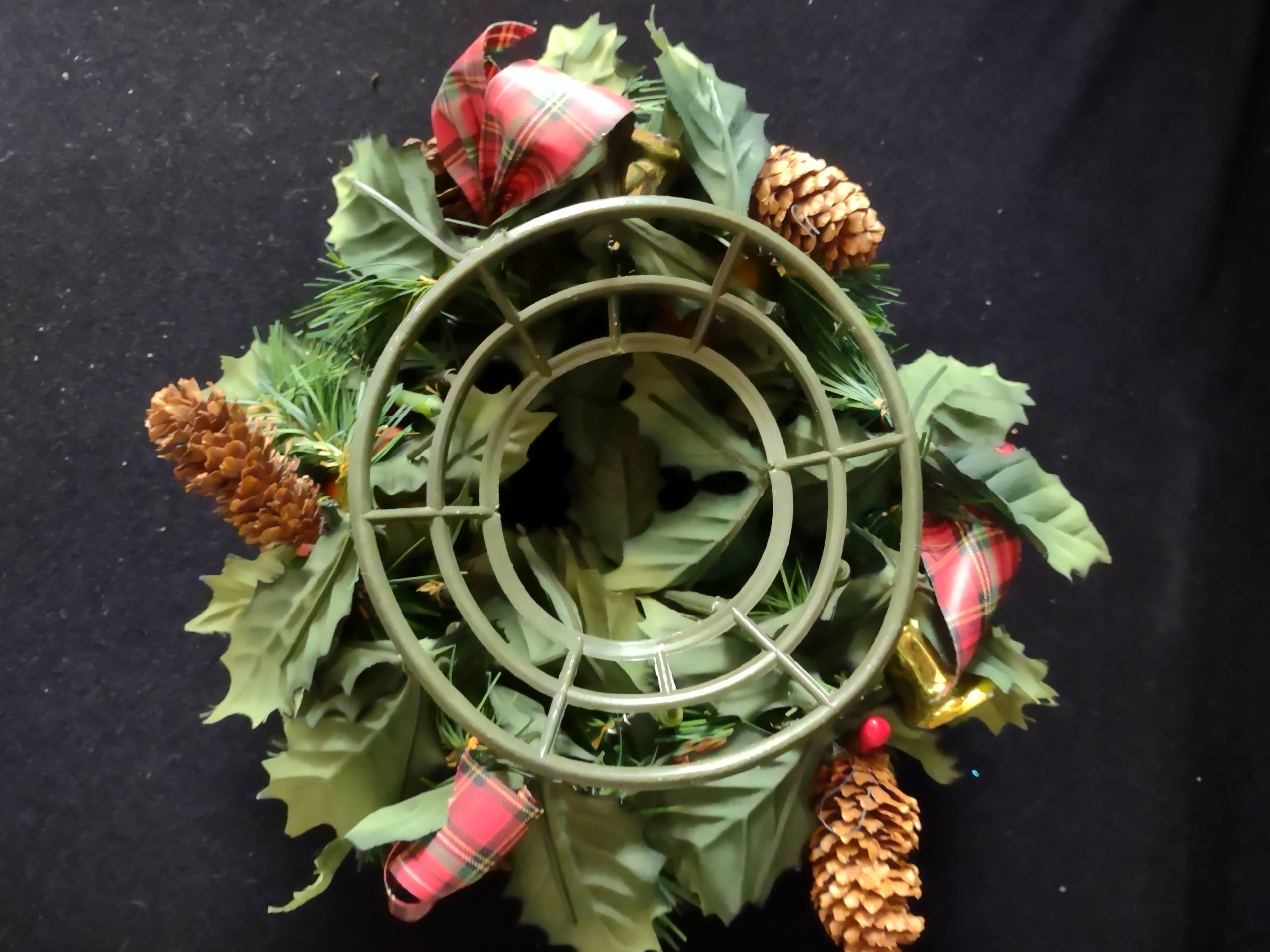 Vintage Christmas 10" Candle Ring Fruit Pinecone 3" Opening (Lot 4773)