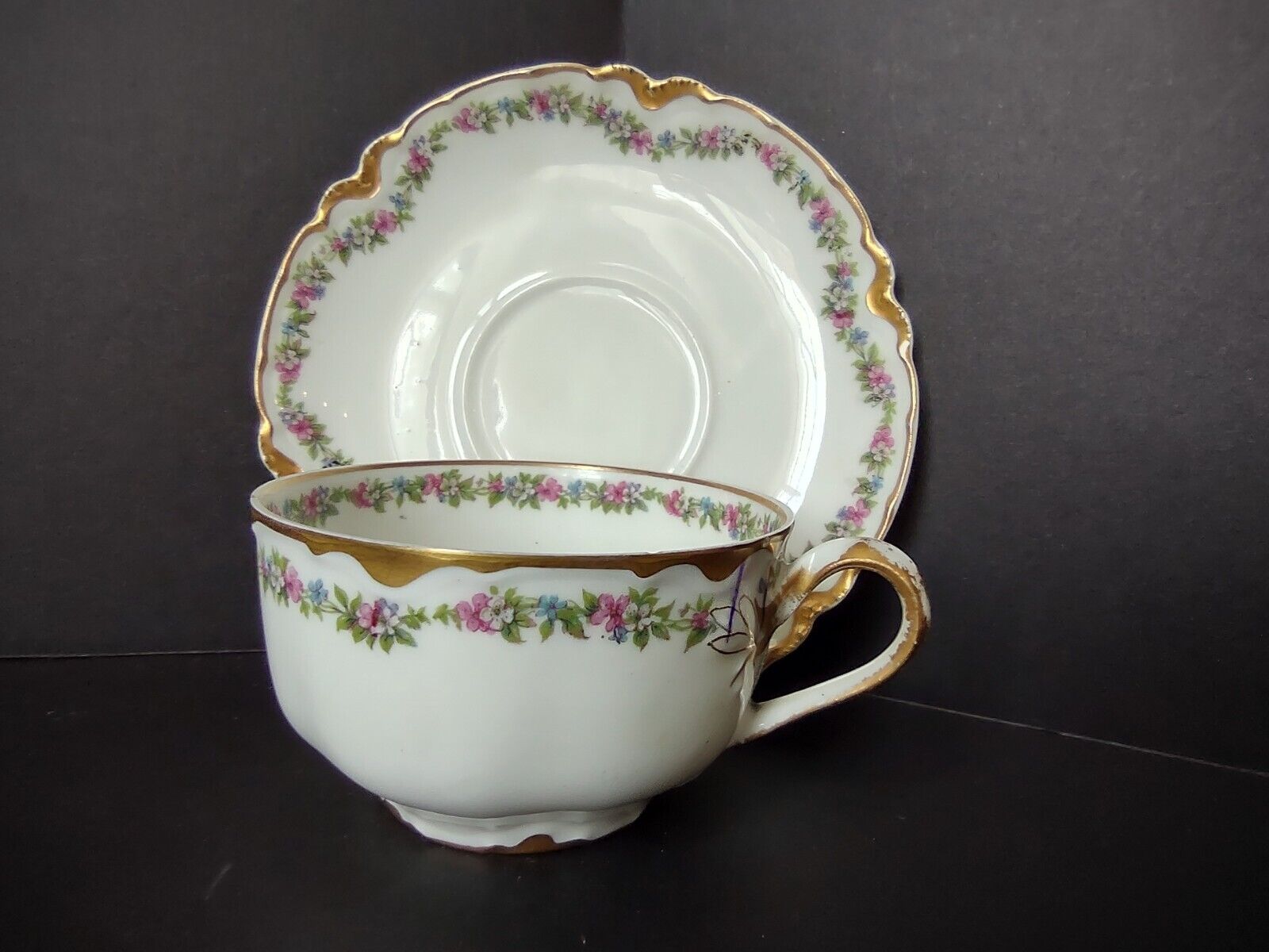 Haviland Limoges Gold Trim Pink Flower Garland Teacup & Saucer IMPERFECT lot 707