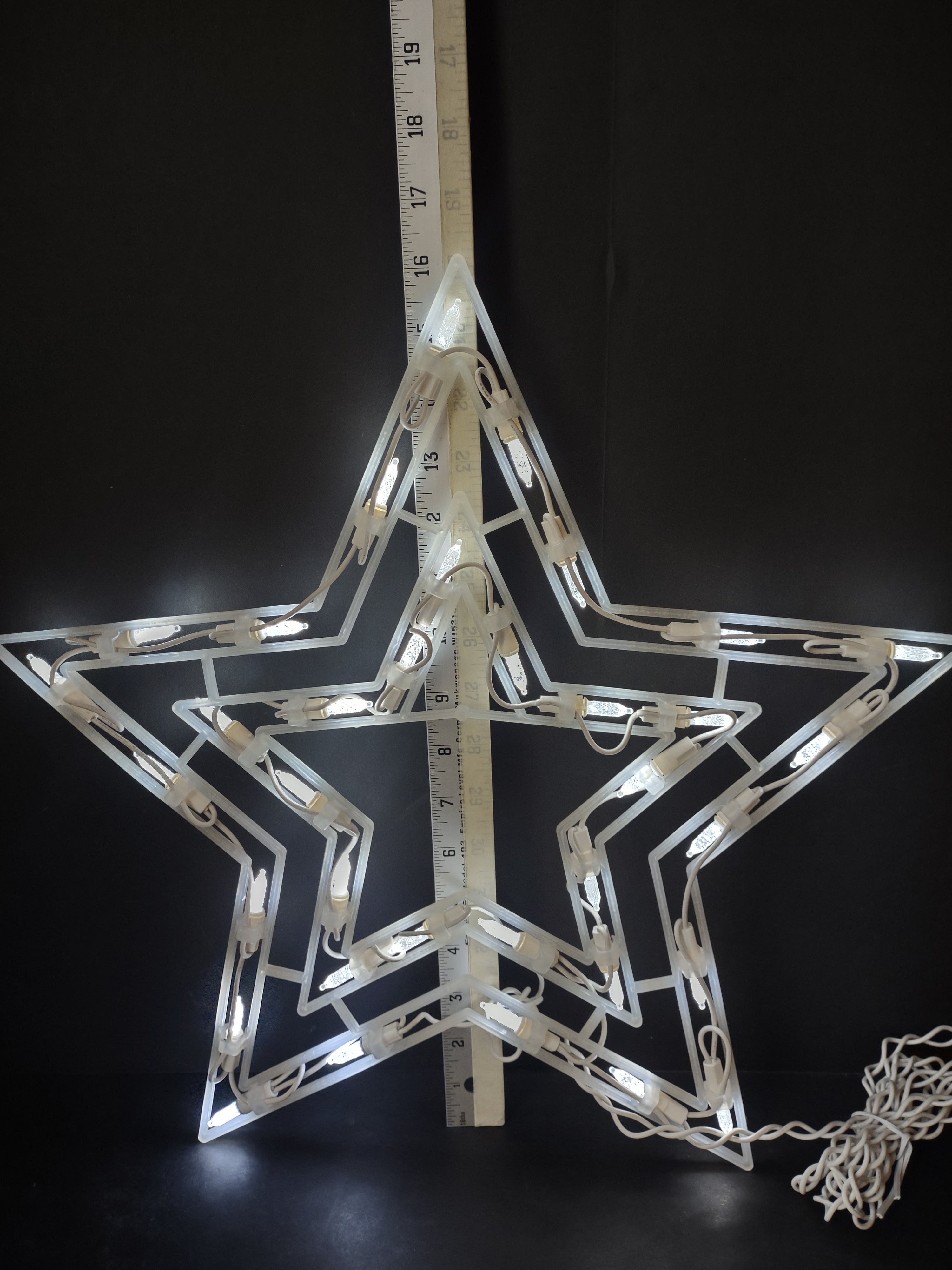 Christmas Star 35 LED Illumination Lights Mantle Window 16" Sculpture (lot 2759)