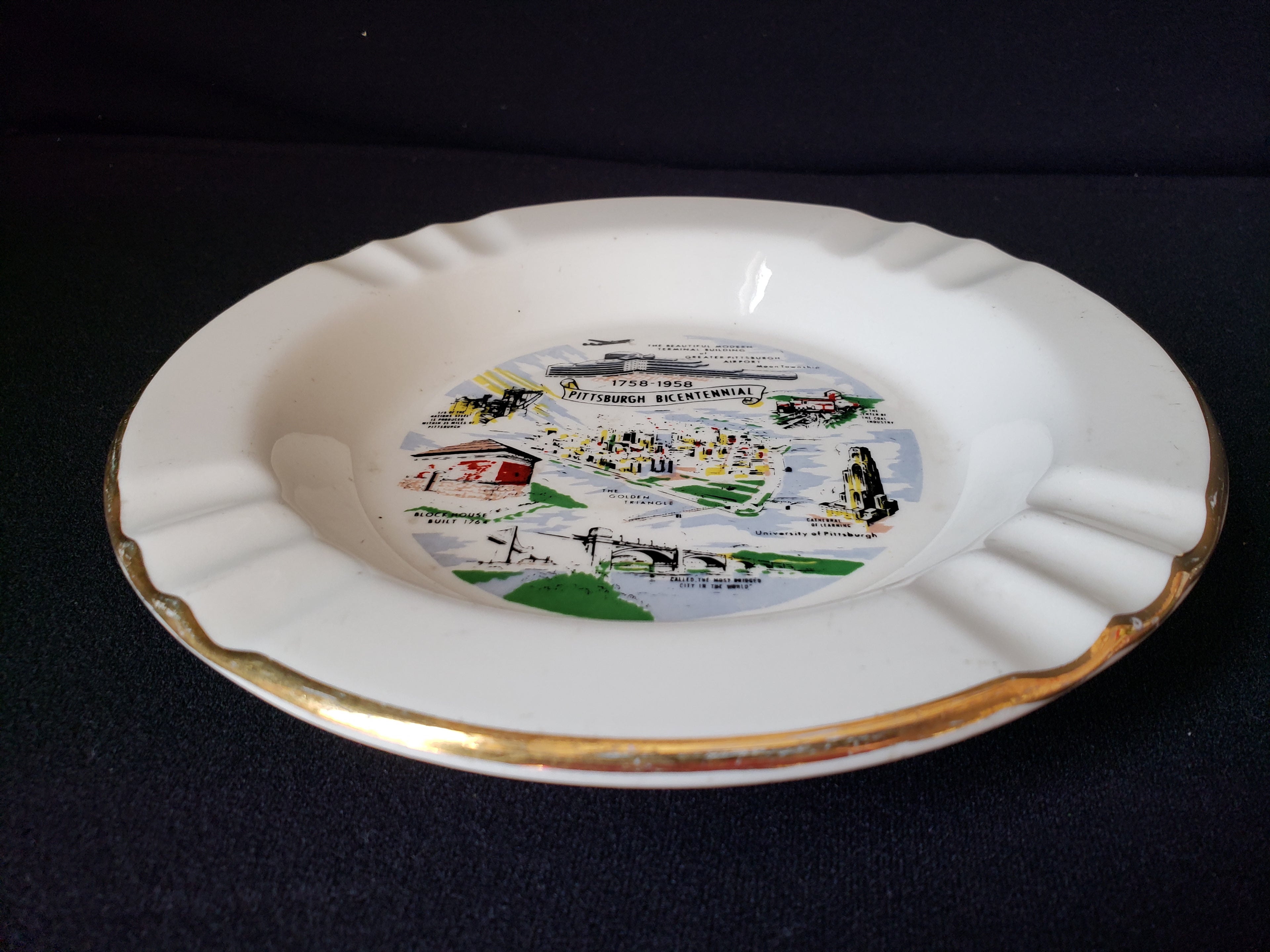 Vintage Ashtray Pittsburgh Bicentennial 8" USA 22 k Gold (lot 2159)