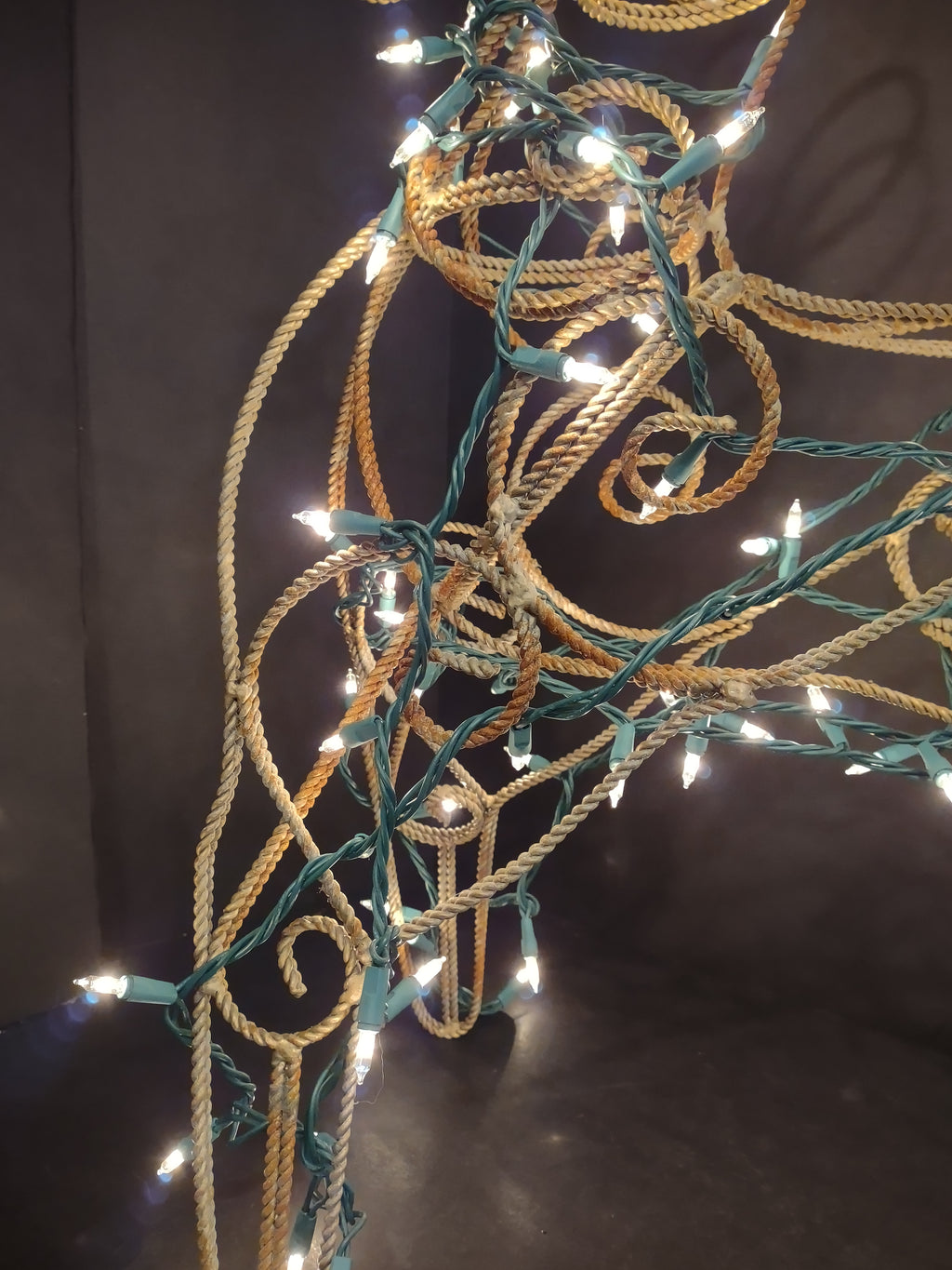Vintage Metal Christmas Reindeer Light Up 30" (lot 1403)