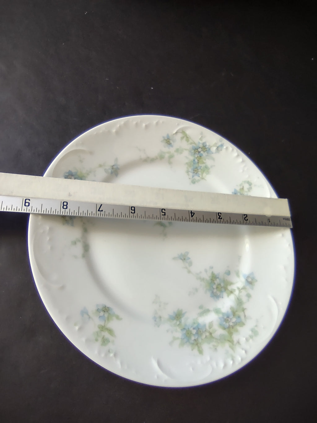 Haviland Limoges French Cottage Chic Luncheon/Dinner/Salad Plate Blue (lot 1122)