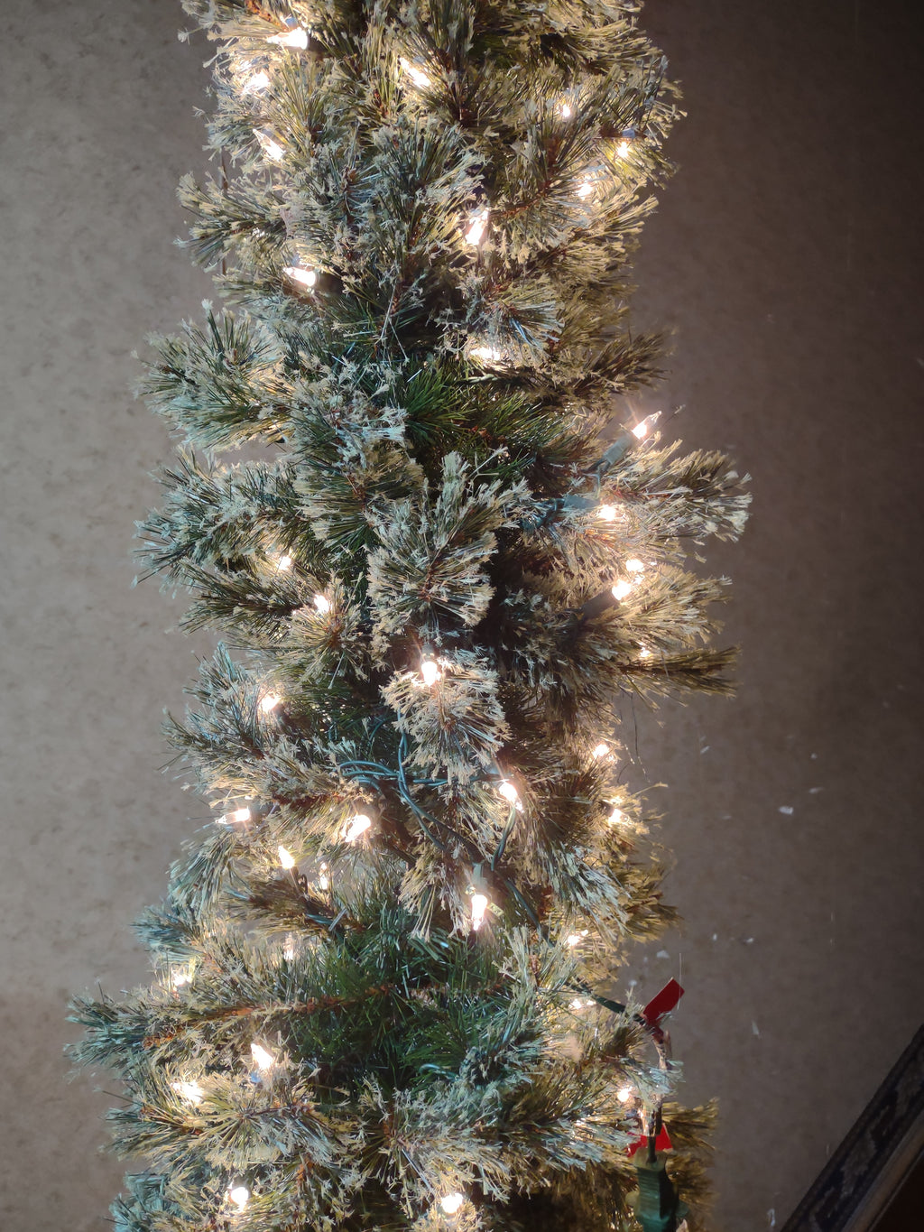 Christmas Artificial7 Ft Fluffy Pre-Lit Pencil Green Tree (lot 3380)