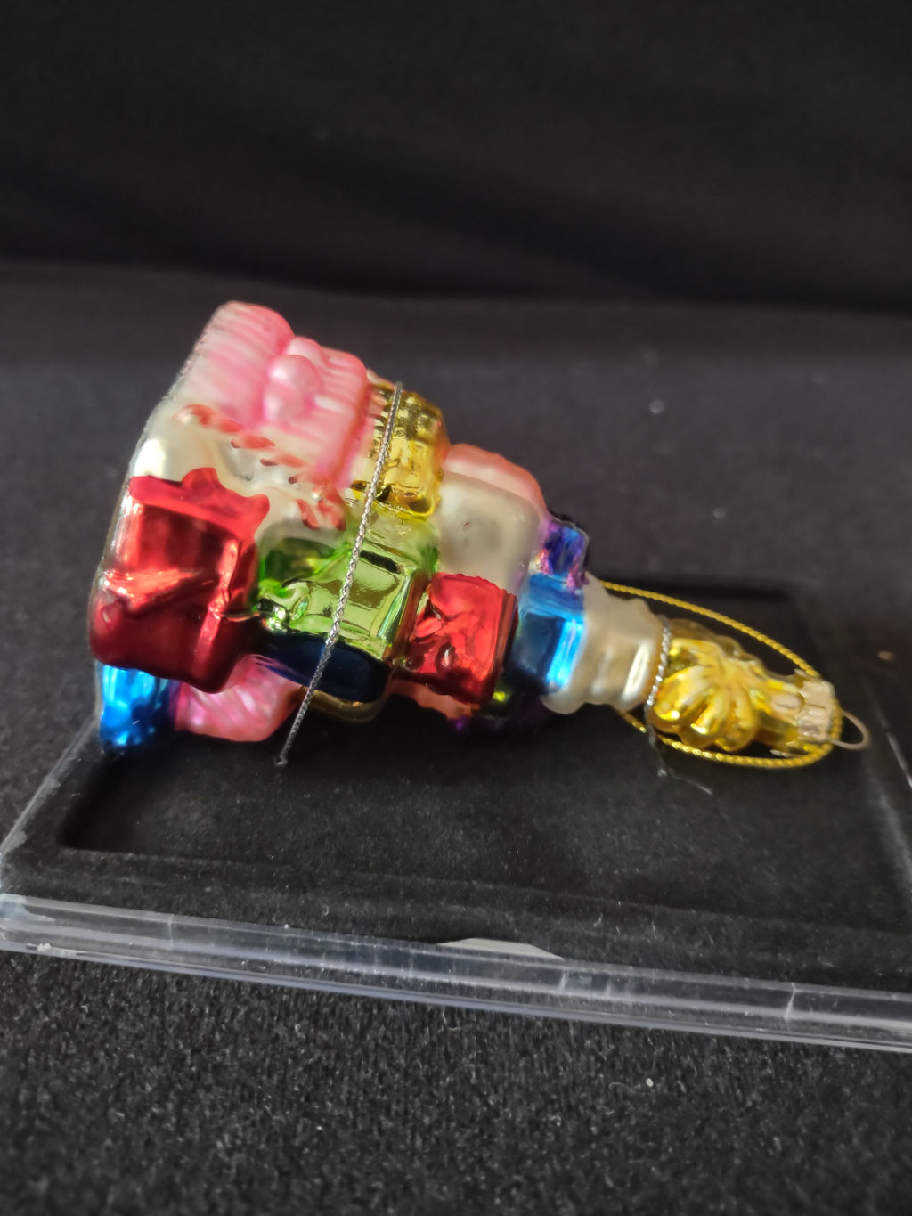 Vintage Christmas Glass Ornament Gift Tree (Lot 4049)