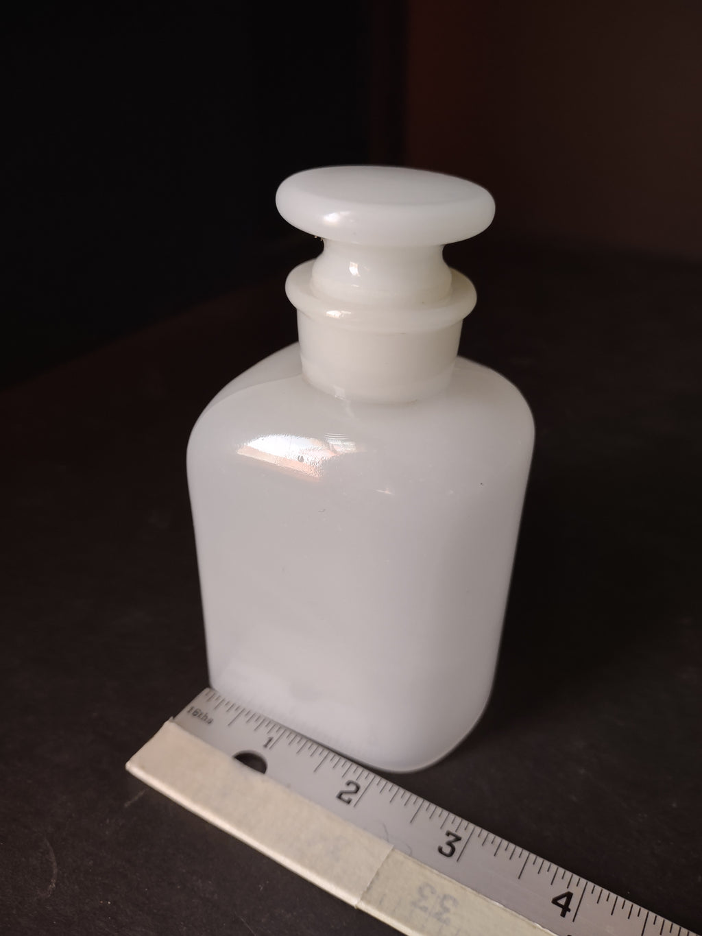 Vintage Milk Glass Apothecary Bottle with Stopper (lot 5202)