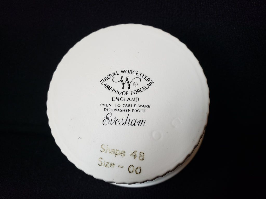 Vintage Royal Worcester Evesham Quiche Souffle Baking Porcelain Dish (lot 2096)