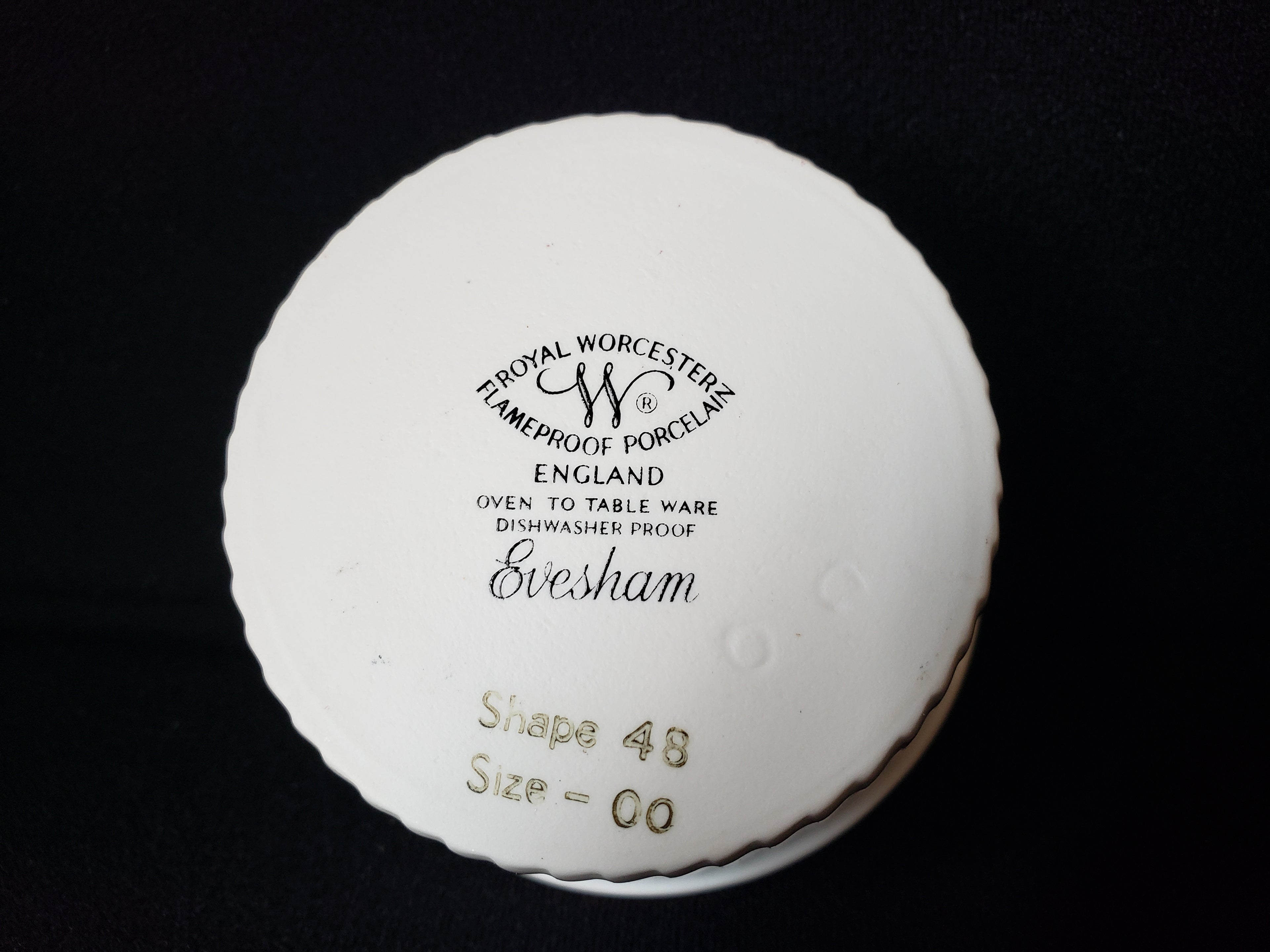 Vintage Royal Worcester Evesham Quiche Souffle Baking Porcelain Dish (lot 2096)