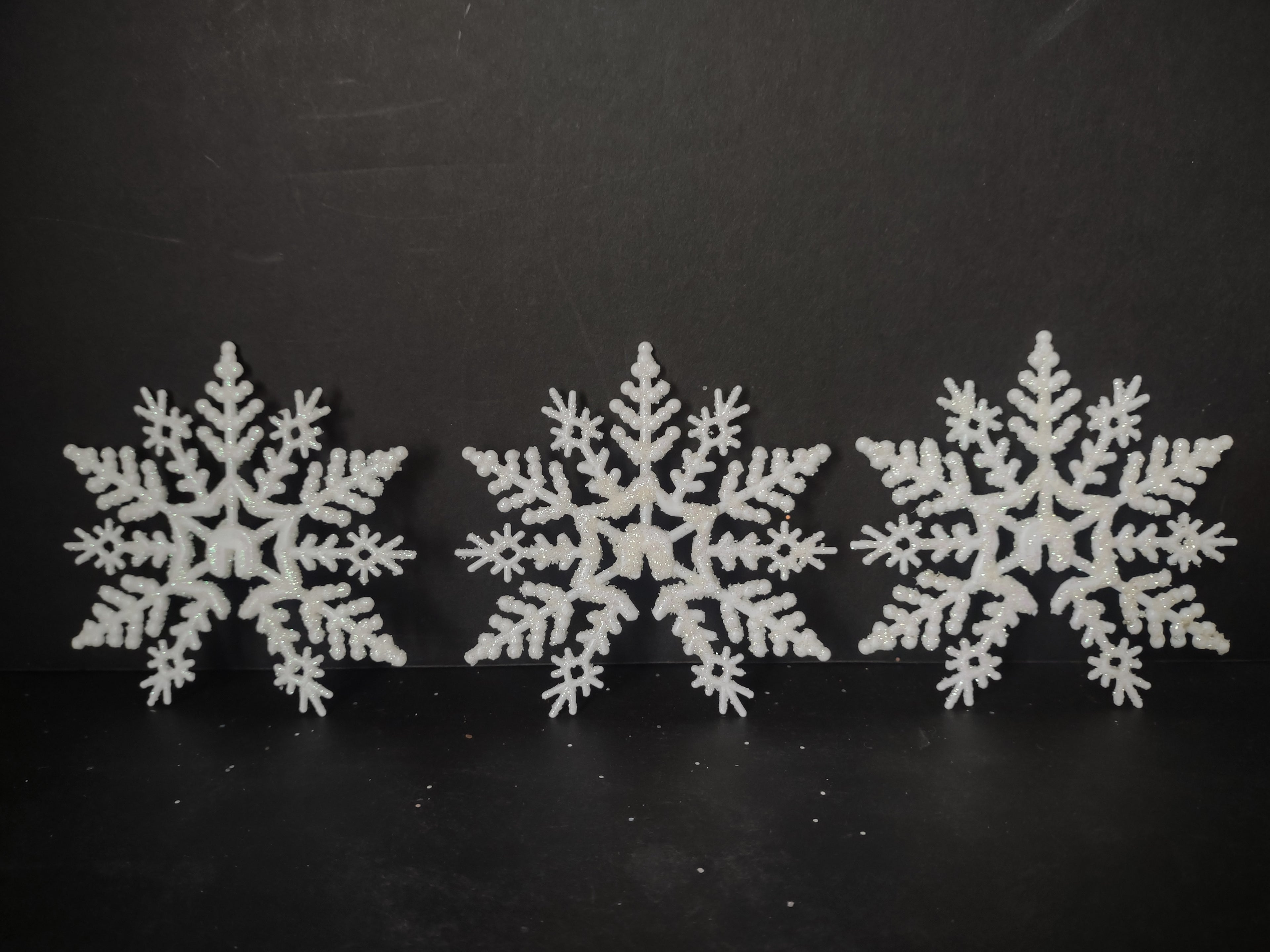 Christmas Snowflake x 18 Ornament TOPPER White Glitter 3-1/2" (lot 3352)