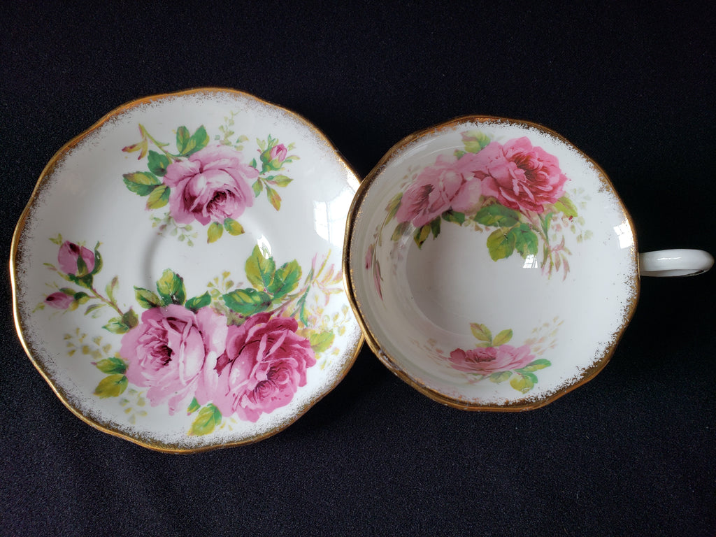 Vintage Royal Albert American Beauty Tea Cup with Saucer (lot 2048)