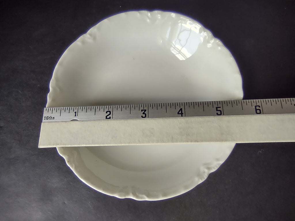 Haviland France Limoges Small Bowl Coupe Plate 5-1/2" Plain White (lot 1028)