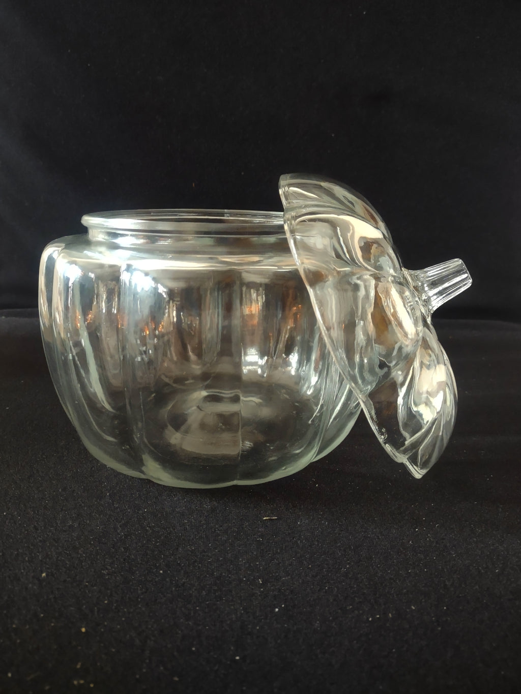 Halloween Thanksgiving Fall Glass Lidded Pumpkin Cookie Jar (Lot 3373)