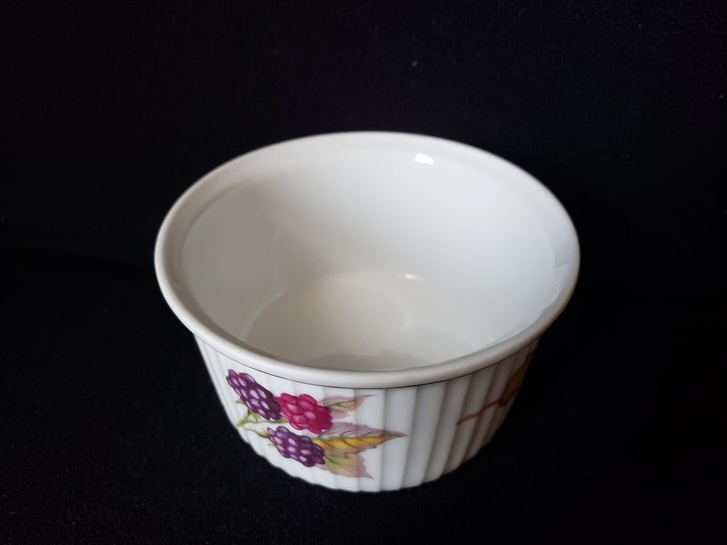 Vintage Royal Worcester Evesham Quiche Souffle Baking Porcelain Dish (lot 2096)