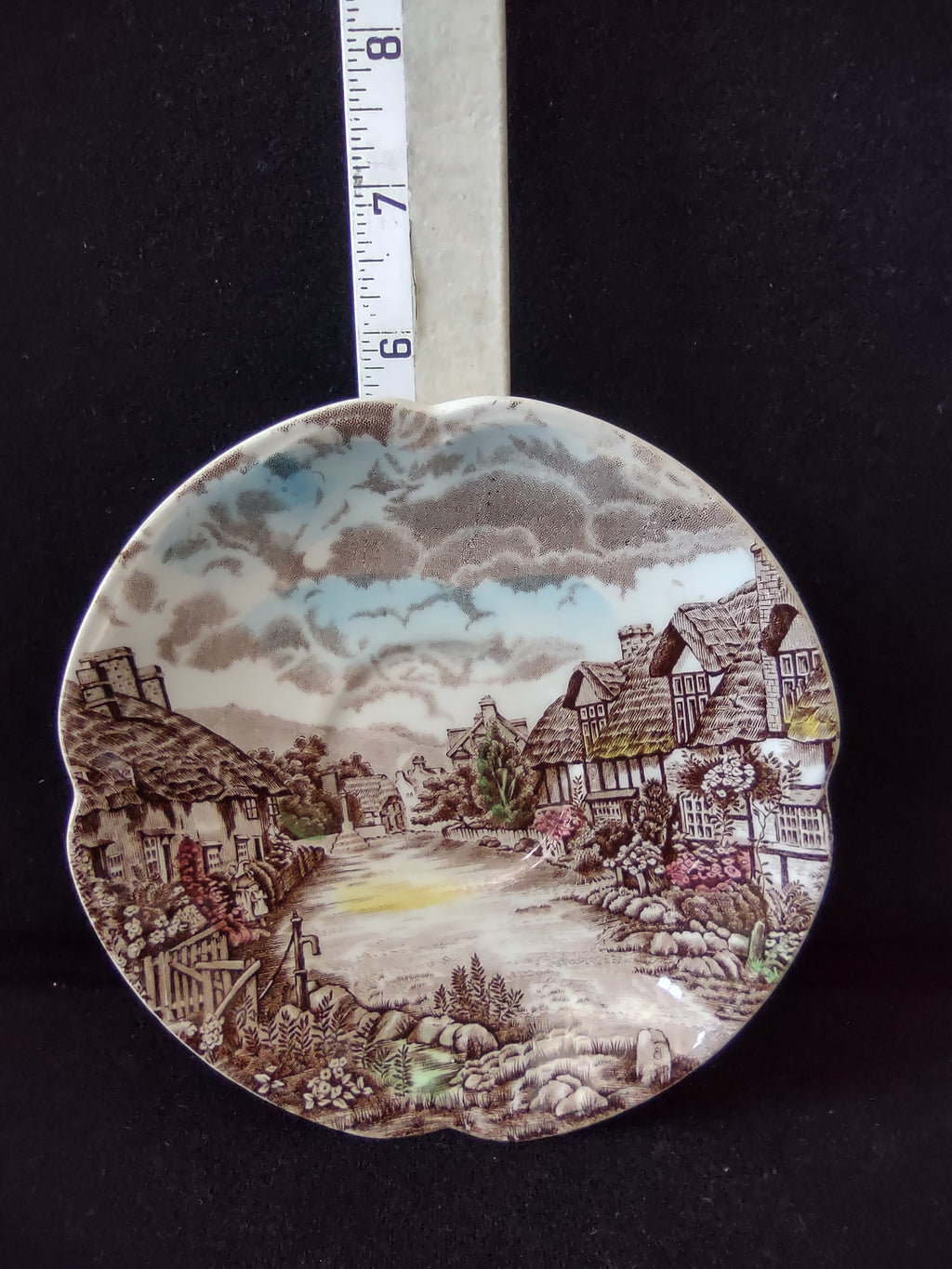 Vintage Johnson Bros Teacup Saucer Ironstone Olde English Countryside (Lot 5536)