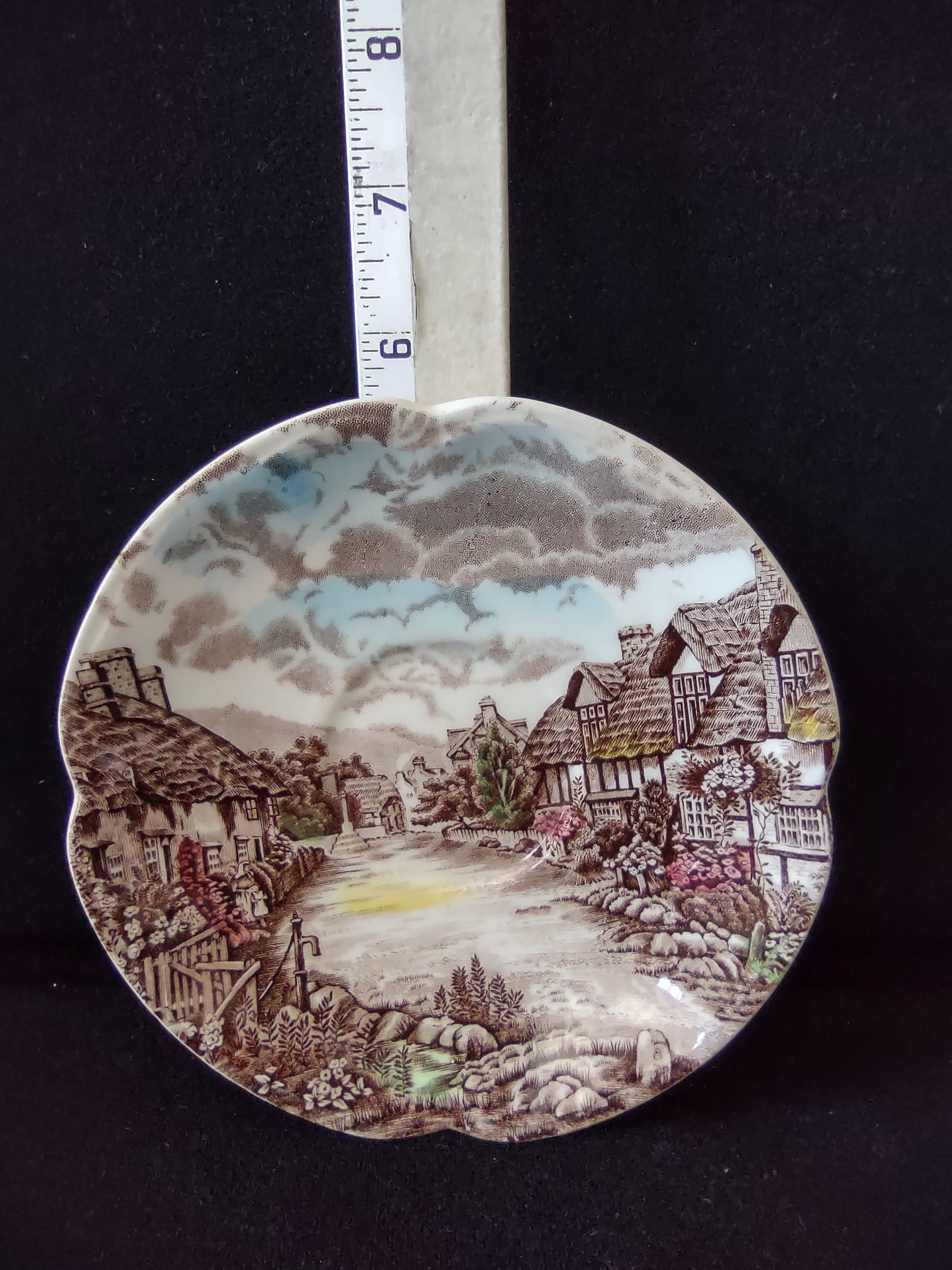 Vintage Johnson Bros Teacup Saucer Ironstone Olde English Countryside (Lot 5536)