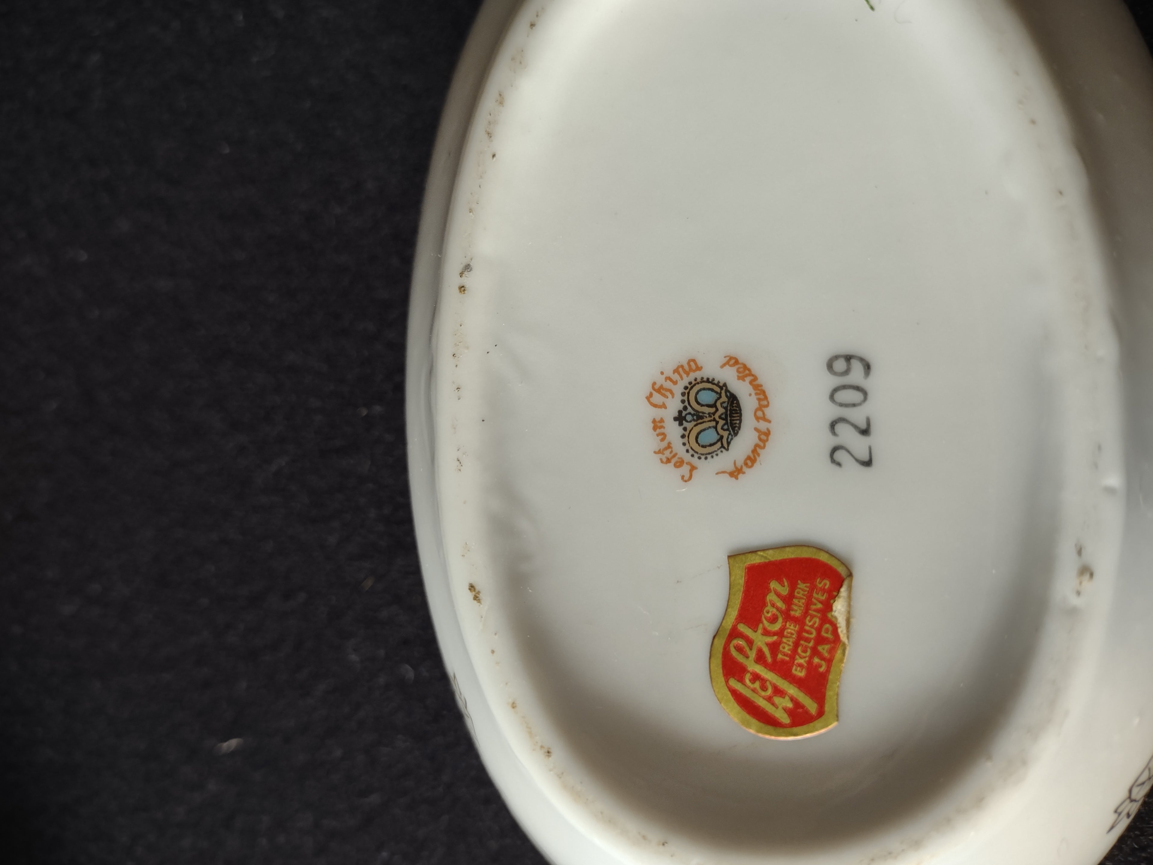Vintage Lefton China Porcelain Egg Trinket Box Violet Floral Gold Trim (Lot 5069