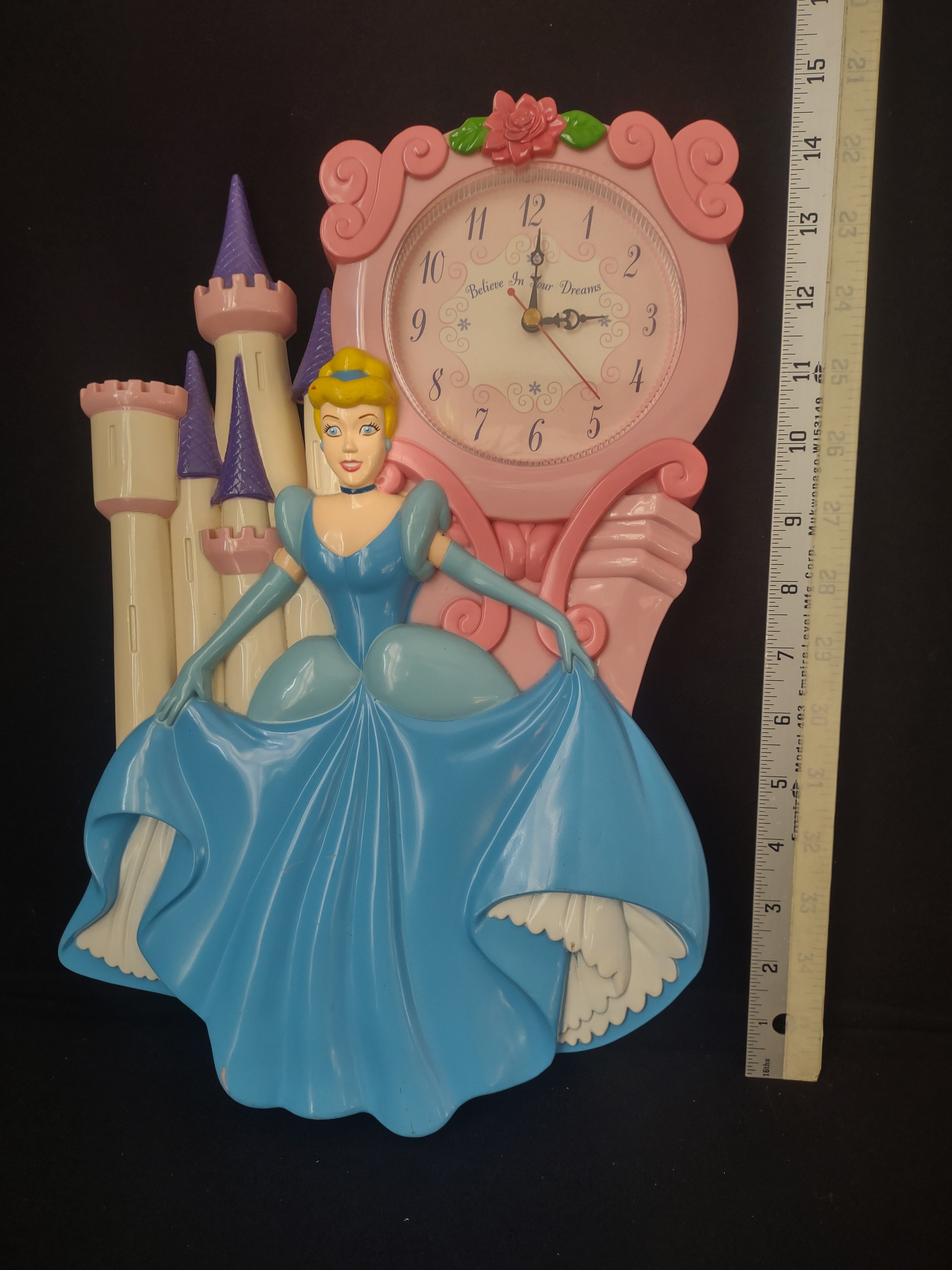 Disney Princess Clock Wall Decor Blue Pink (lot 2533c)