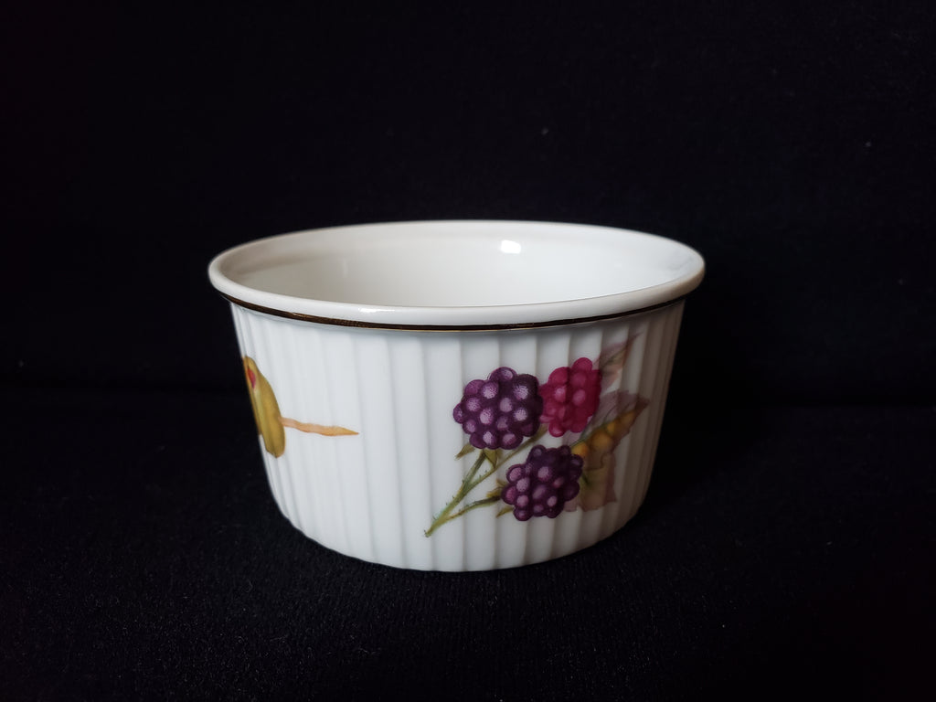 Vintage Royal Worcester Evesham Quiche Souffle Baking Porcelain Dish (lot 2096)