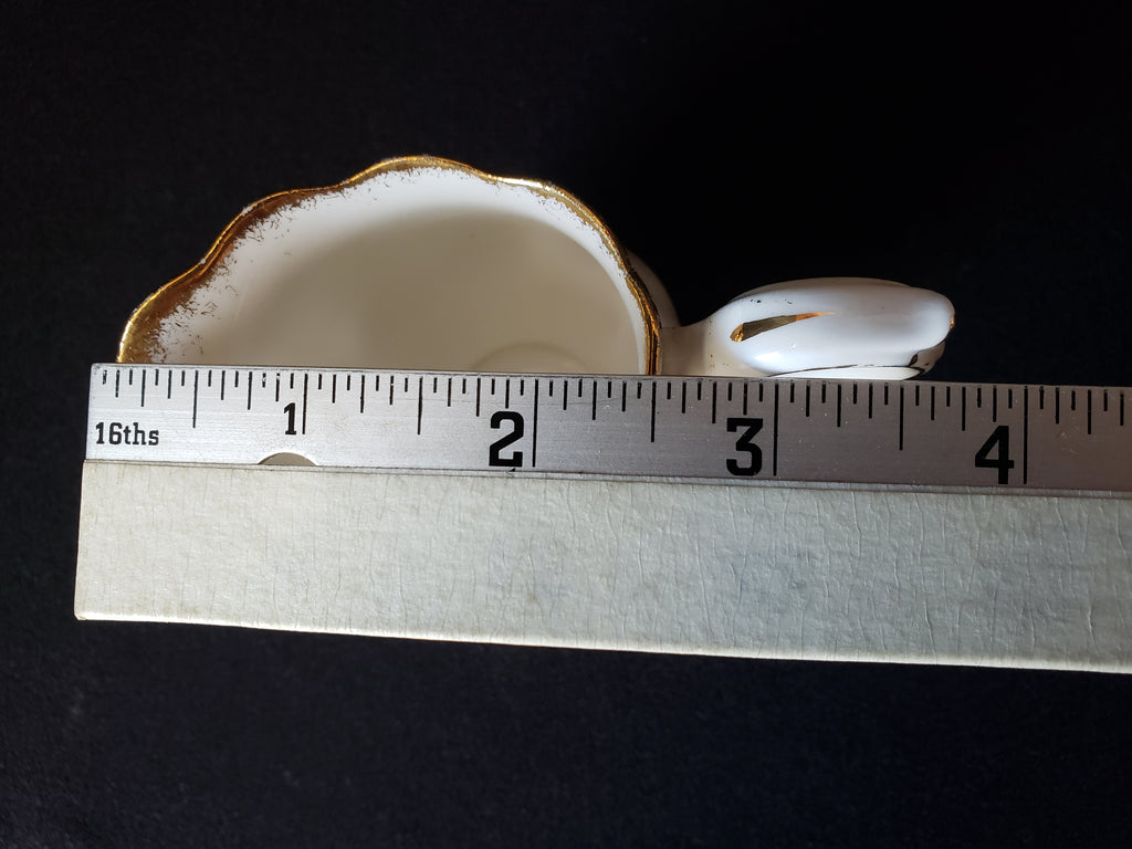 Vintage Royal Albert American Beauty Creamer (lot 2046)