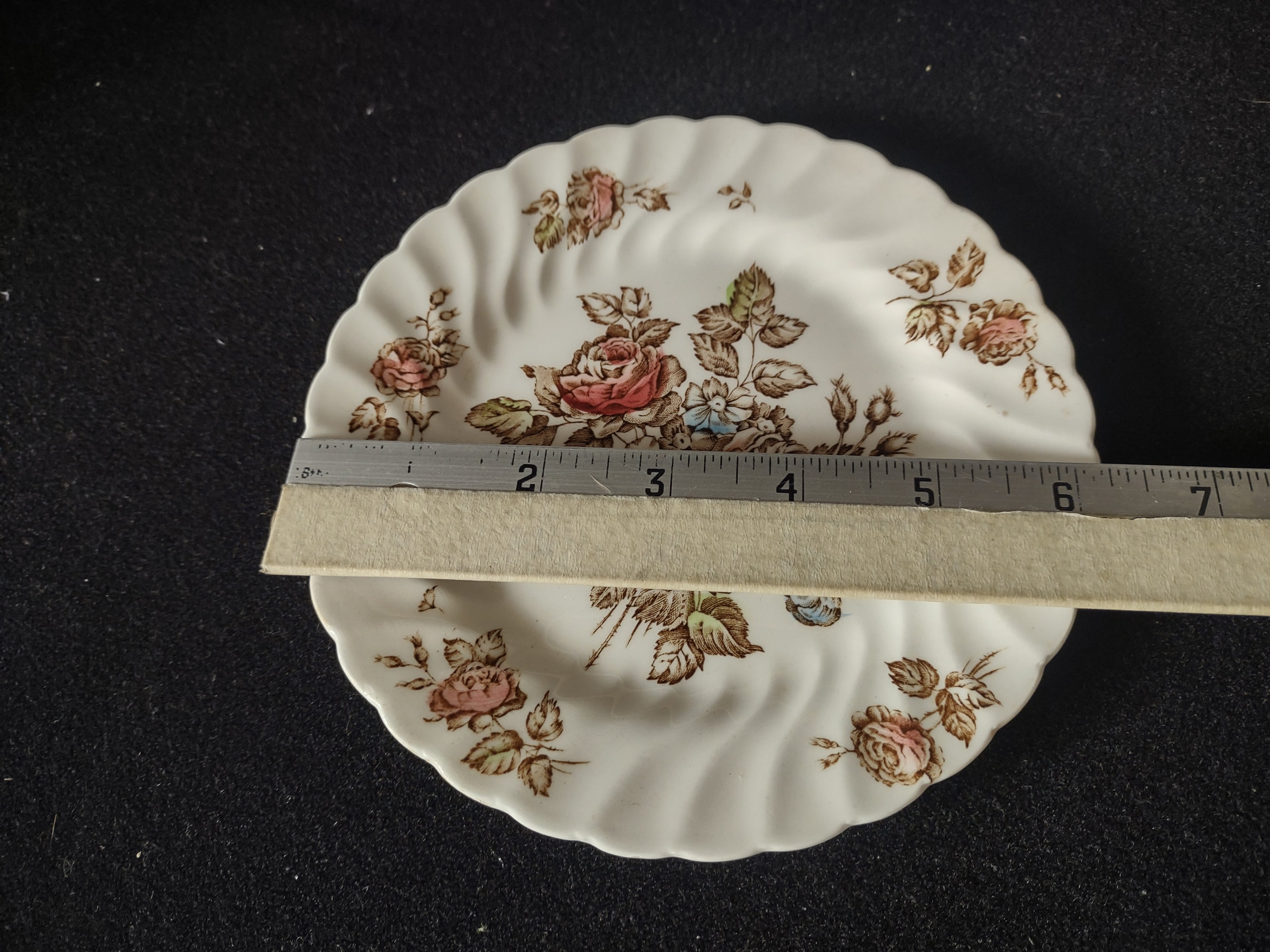 Vintage Johnson England Ironstone Devon Sprays Small 6-1/2" Plate x 4 (lot 5599)