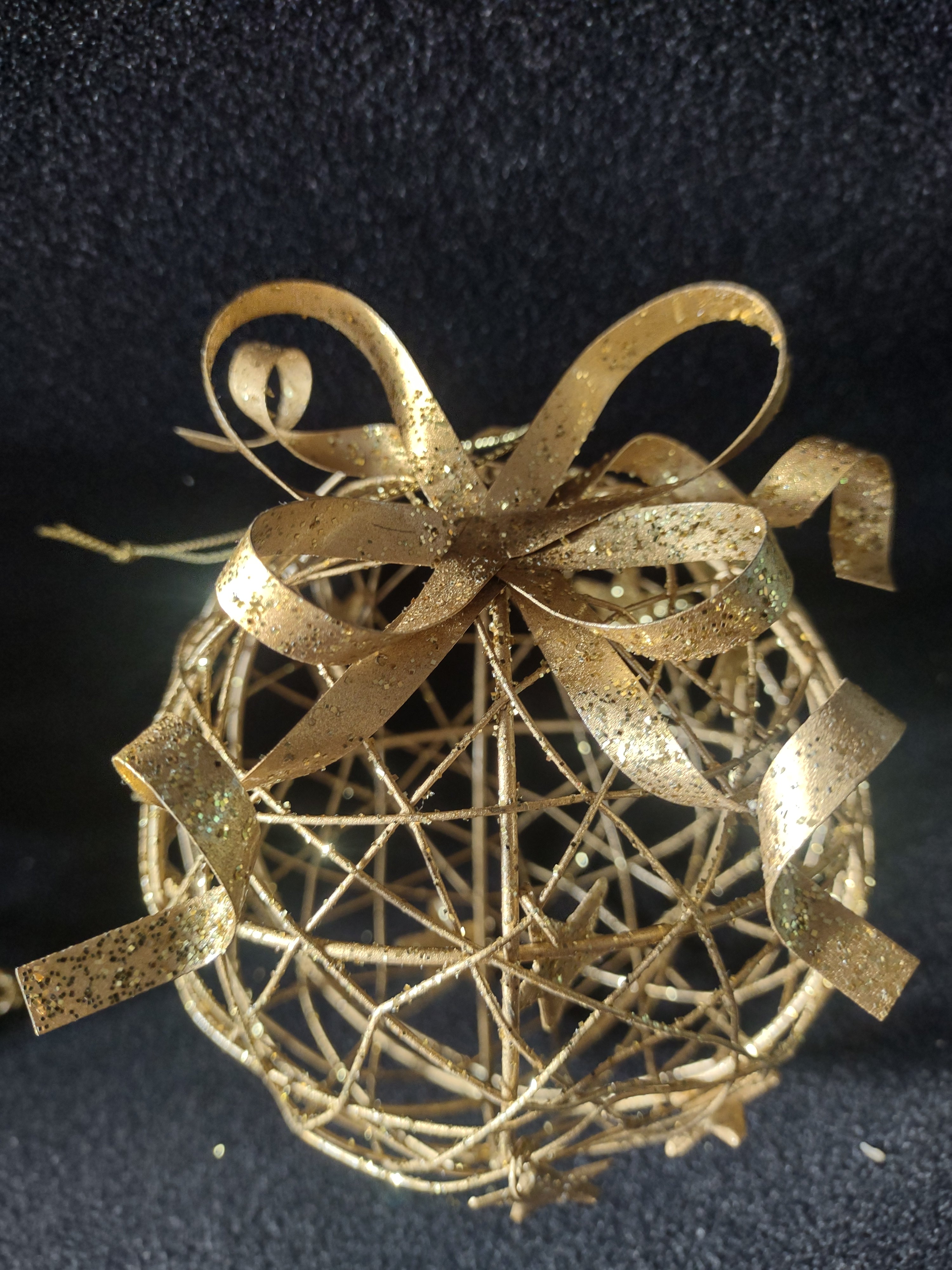 Vintage Christmas Ornaments Star Heart Ball Gold Wire Ribbon (Lot 4629t)
