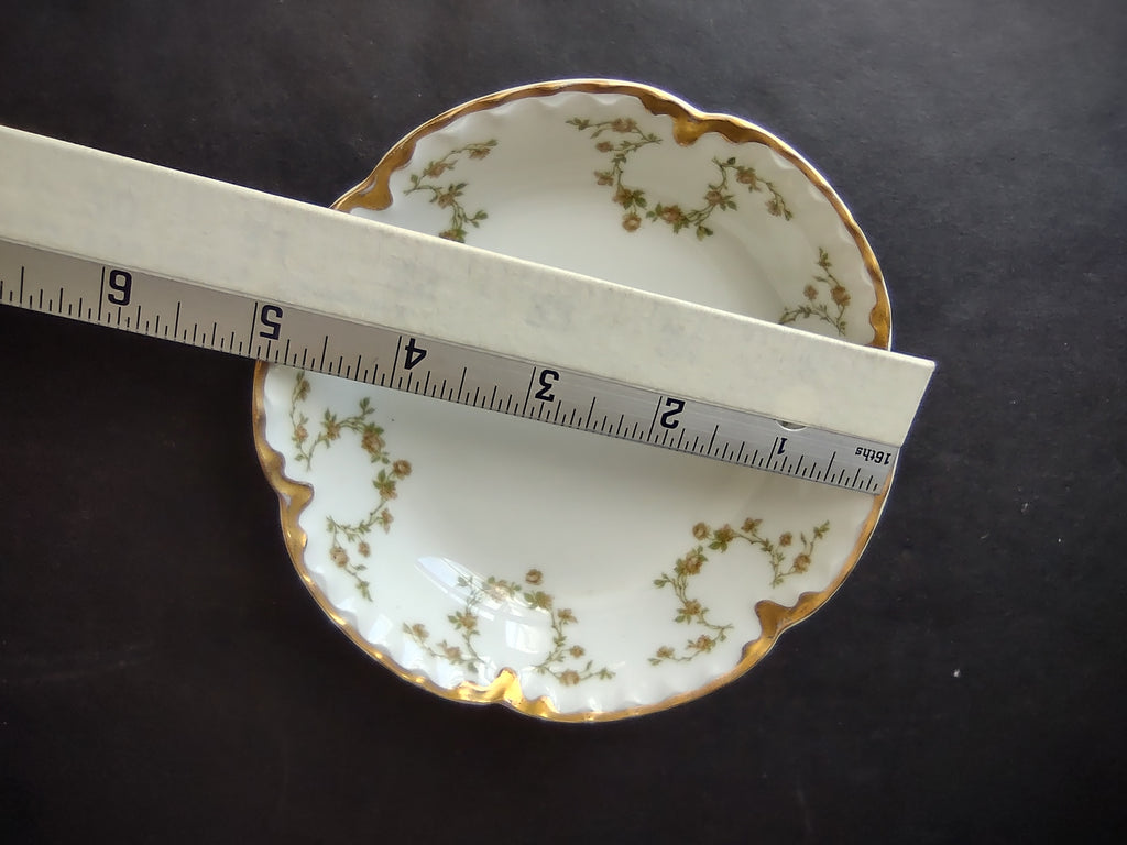 Haviland Limoges French 5" Cranberry Bowl Green Gold Trim (lot 1118)