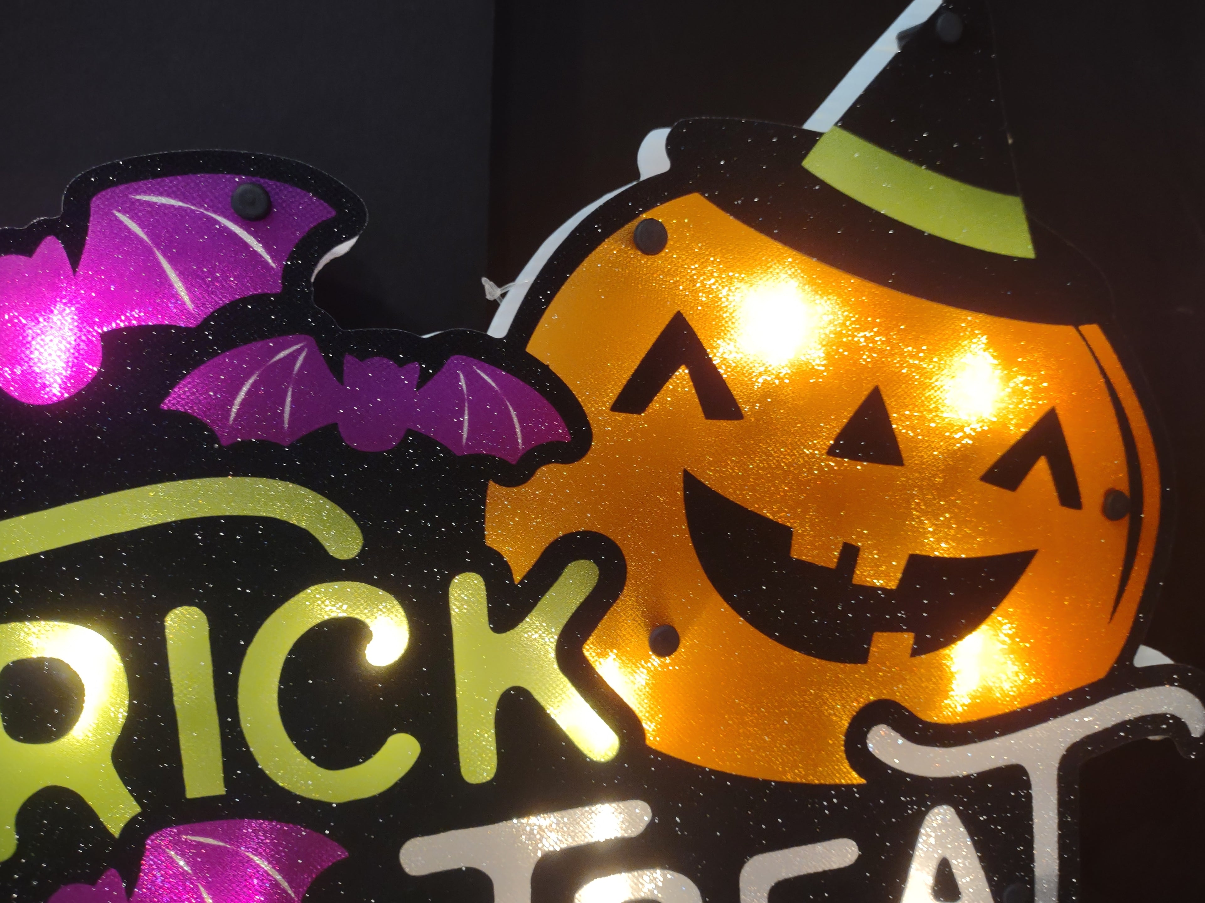 Set of 2 Halloween Trick or Treat Window Sign Light Decor Pumpkin (lot 3270j)