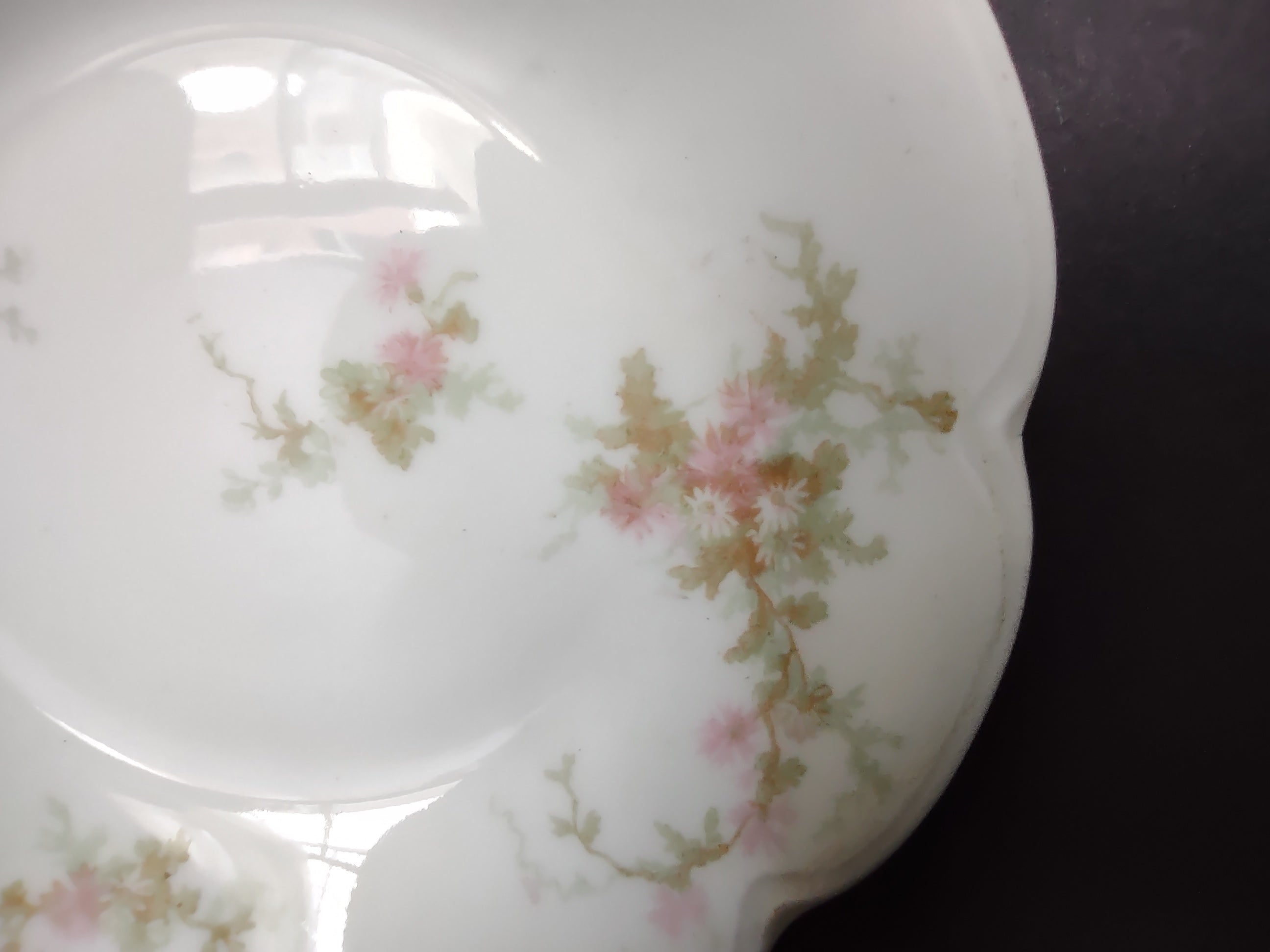 Haviland Limoges Small Bowl 5-1/2" Plate Pink Thistle & Daisy (lot 884)