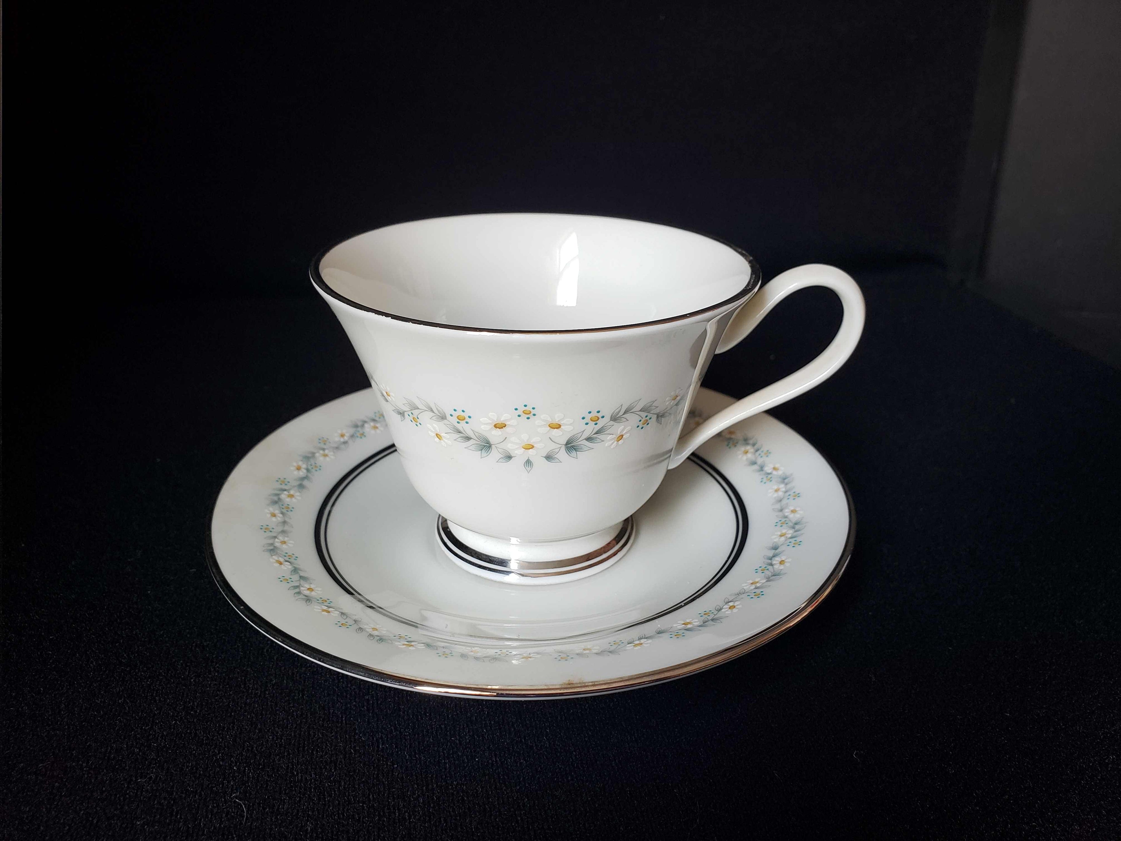 Vintage Lenox Oxford Bone China Holyoke Tea Cup with Saucer (lot 1939)