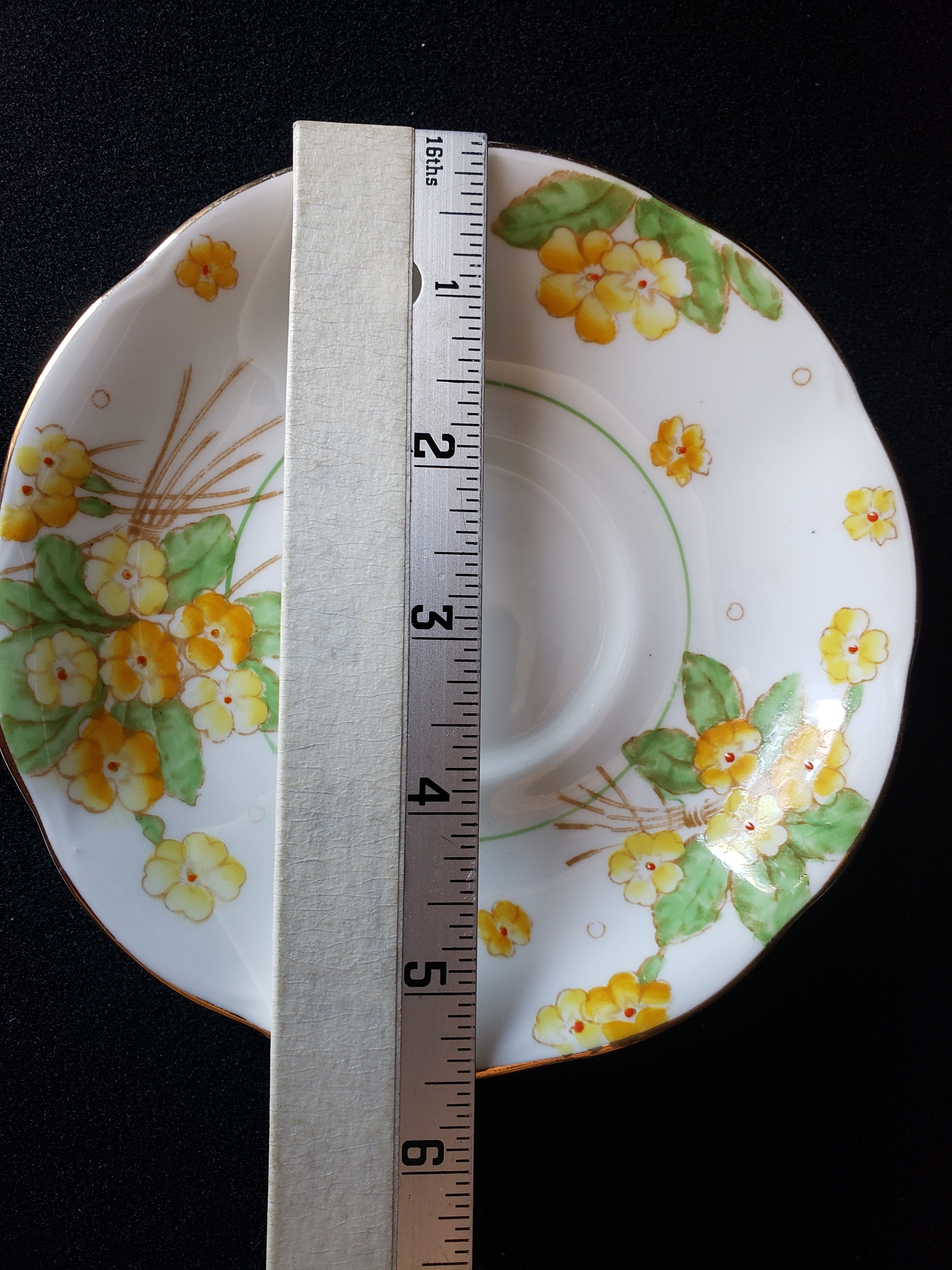 Vintage Royal Crown Albert Primrose Tea Cup with Saucer (lot 2031)
