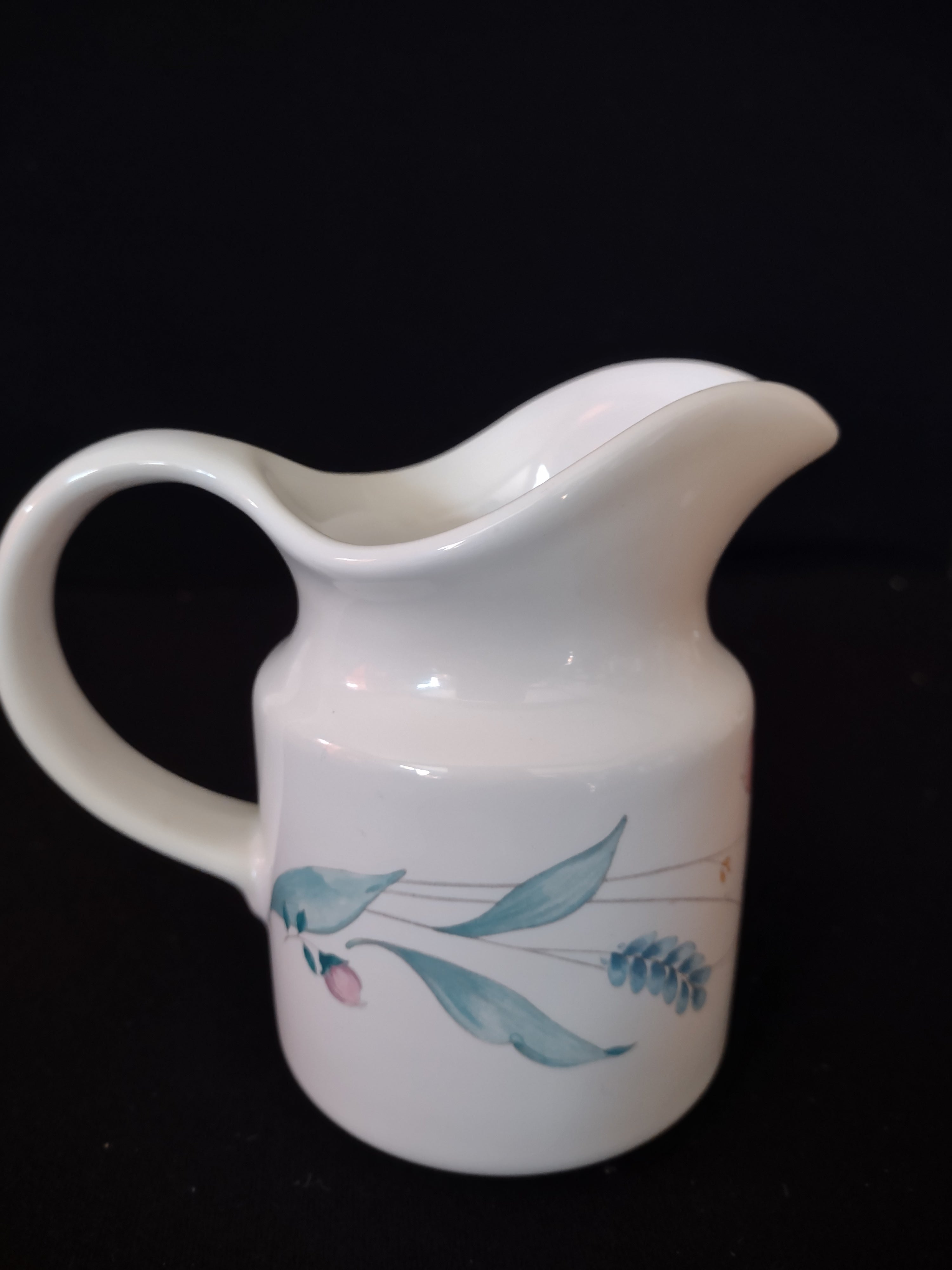 Vintage Pfaltzgraff 10 Oz Creamer Discontinued April Pattern Flowers (Lot 5019)