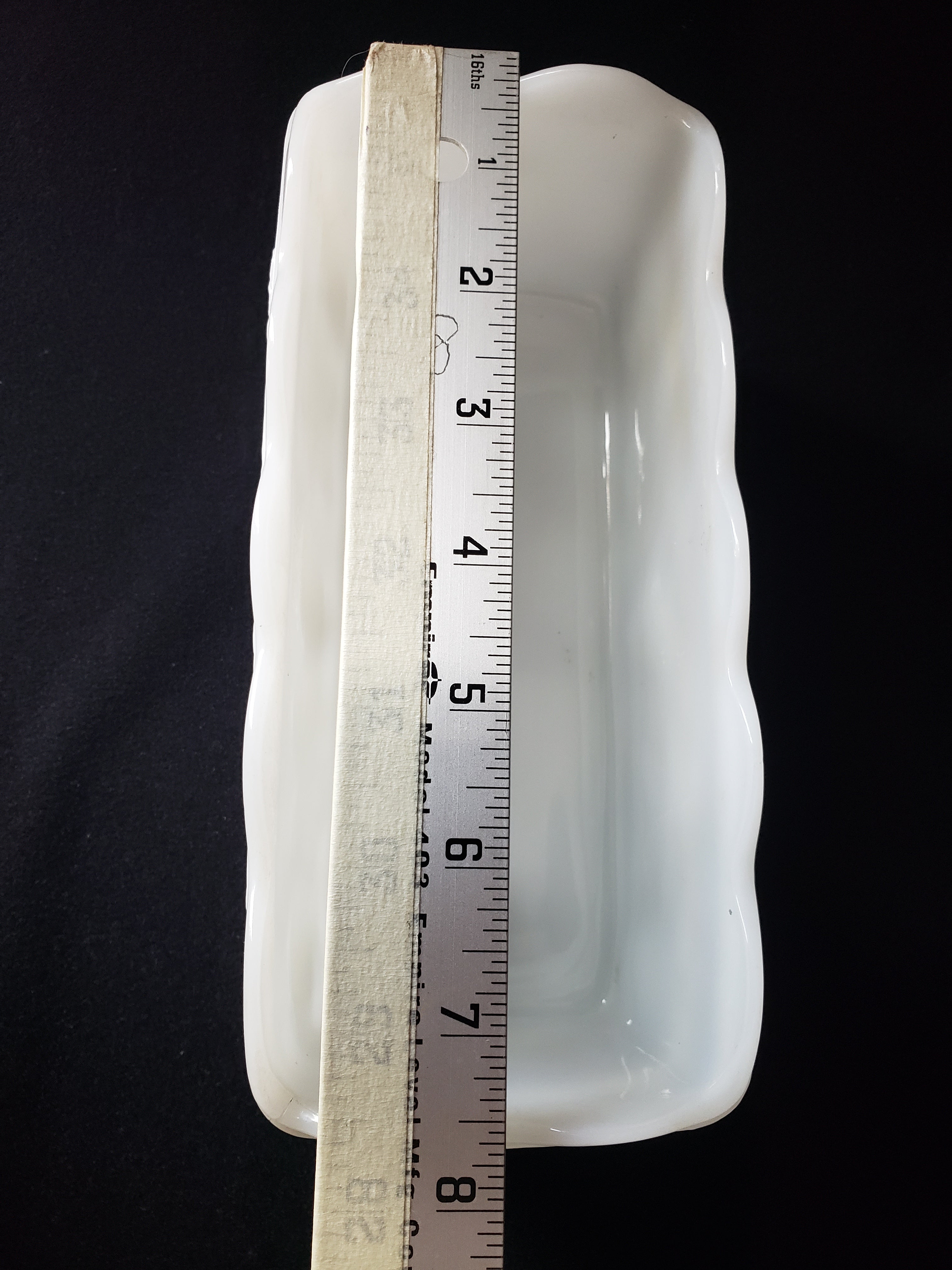Vintage Anchor Hocking Milk Glass Planter Grape Pattern Rectangle (lot 2217)