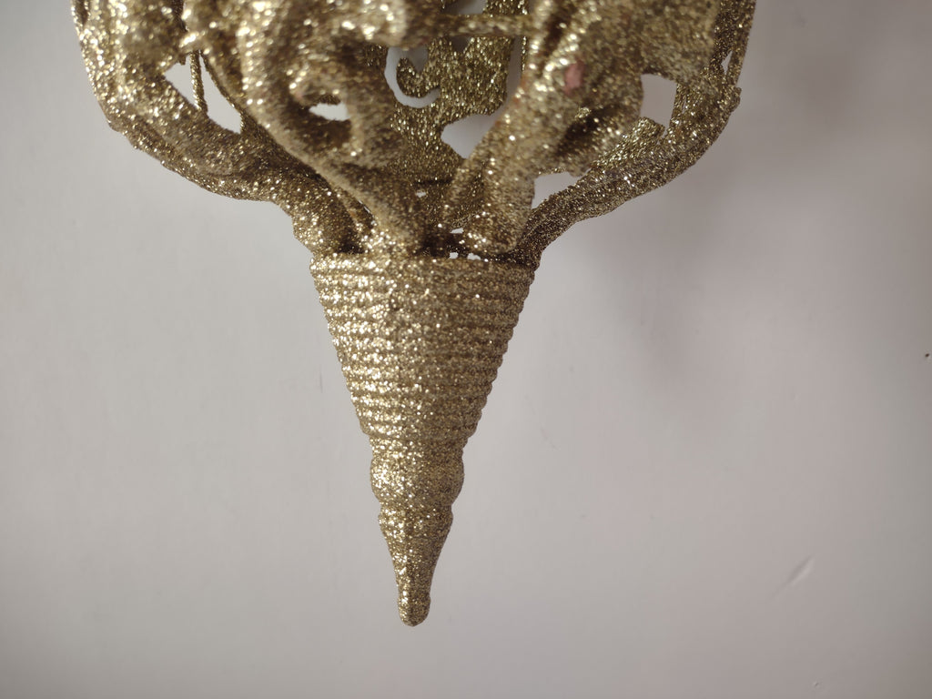 Christmas Holiday Large Ornate Golden Ornament (lot 1286)