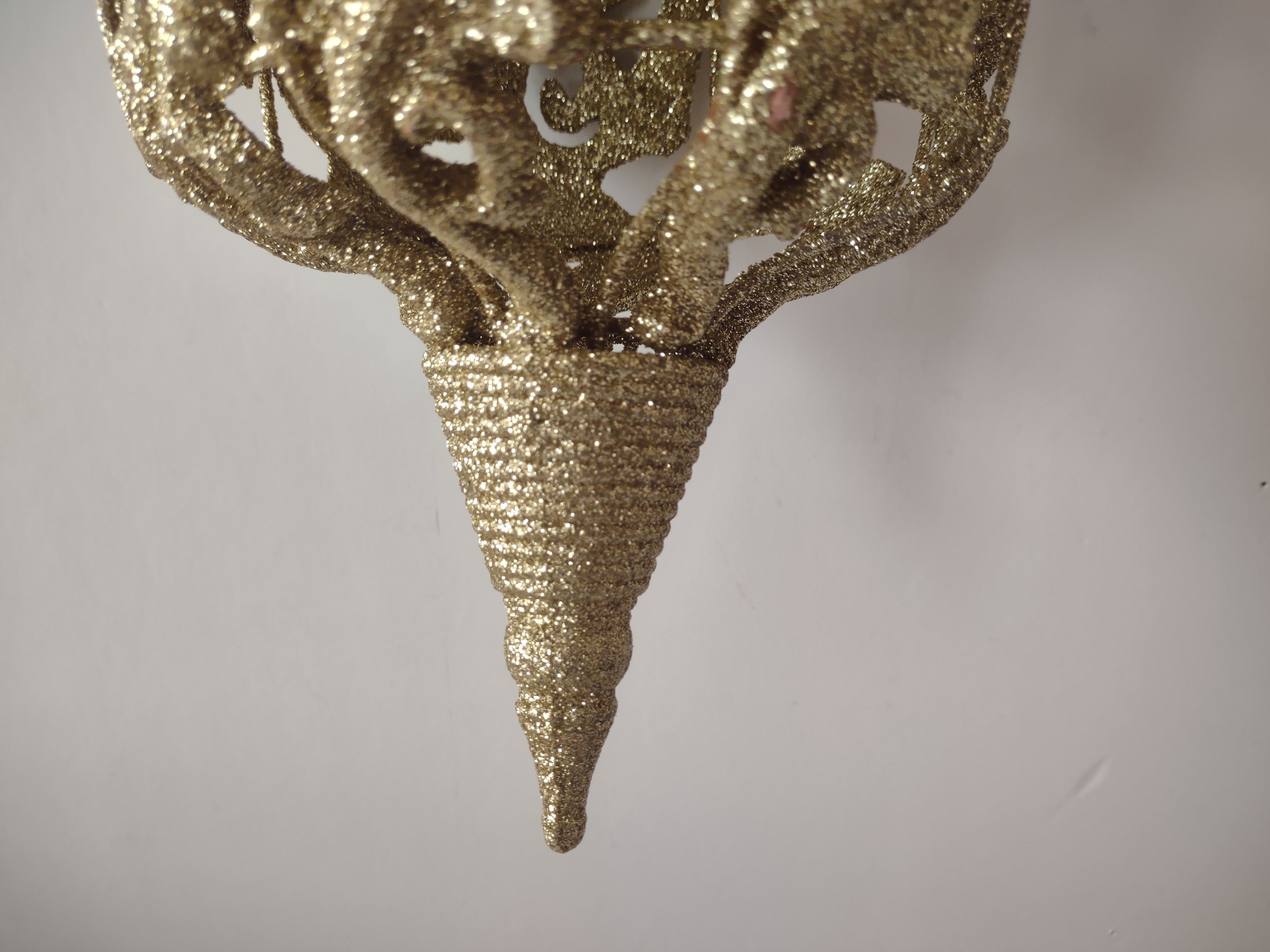 Christmas Holiday Large Ornate Golden Ornament (lot 1286)
