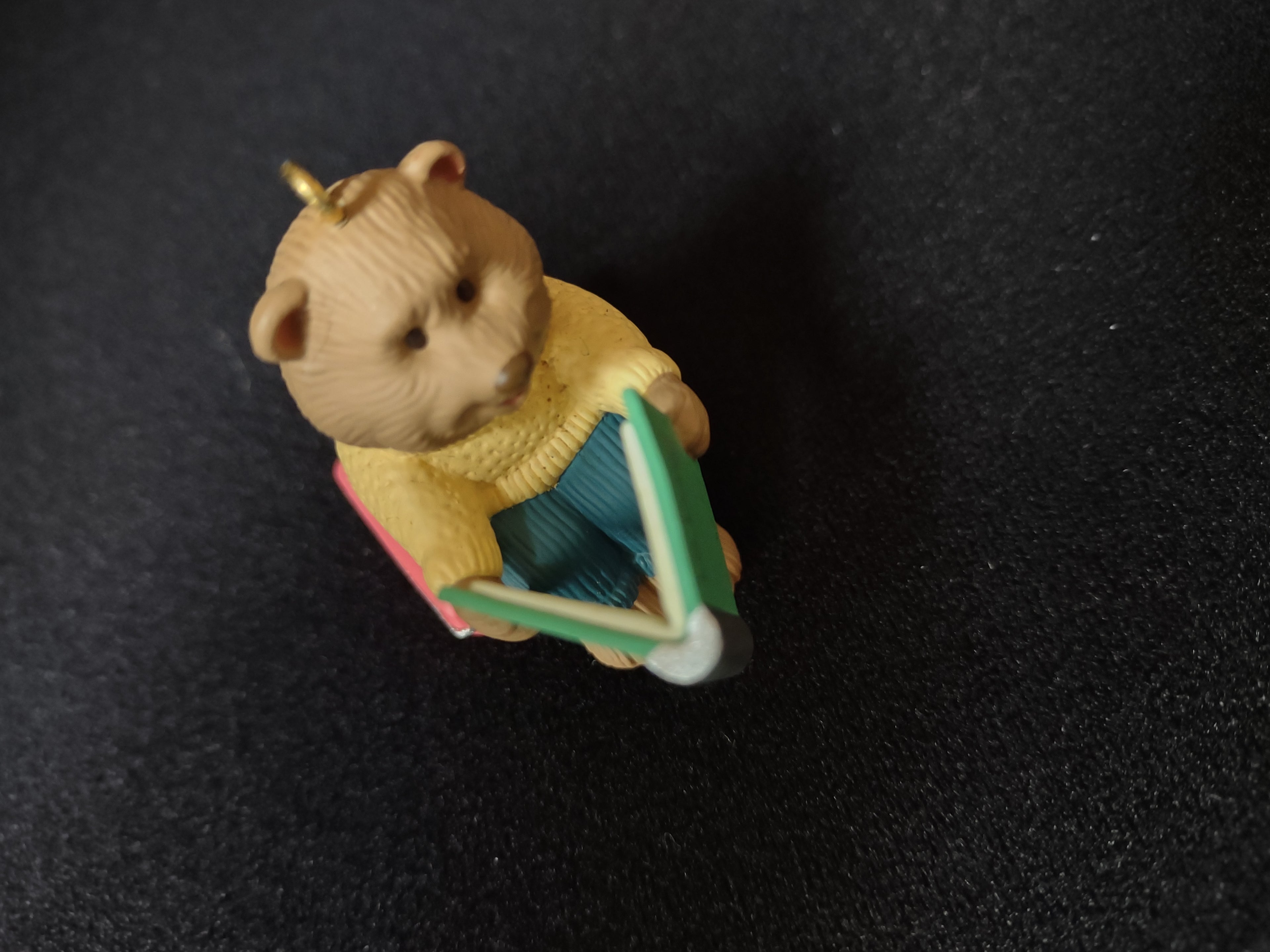 Hallmark 1995 Dad to Be Bear Figurine ornament Christmas (lot 1605)