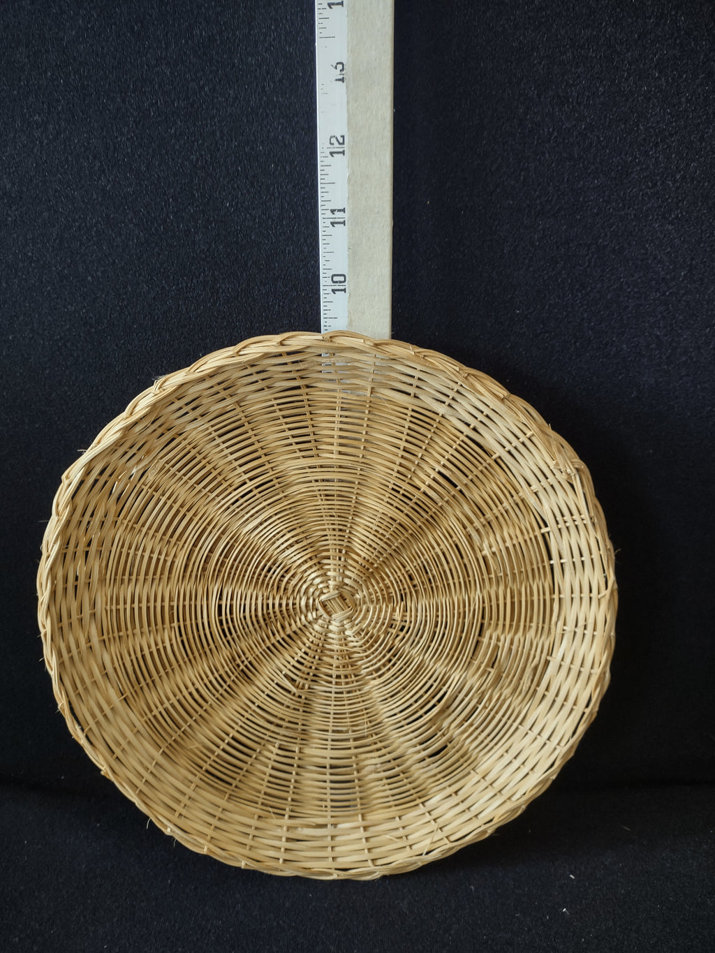 Set 8 Vintage 1960's Woven Wicker Picnic Barbecue Paper Plate Holder (Lot 5121)