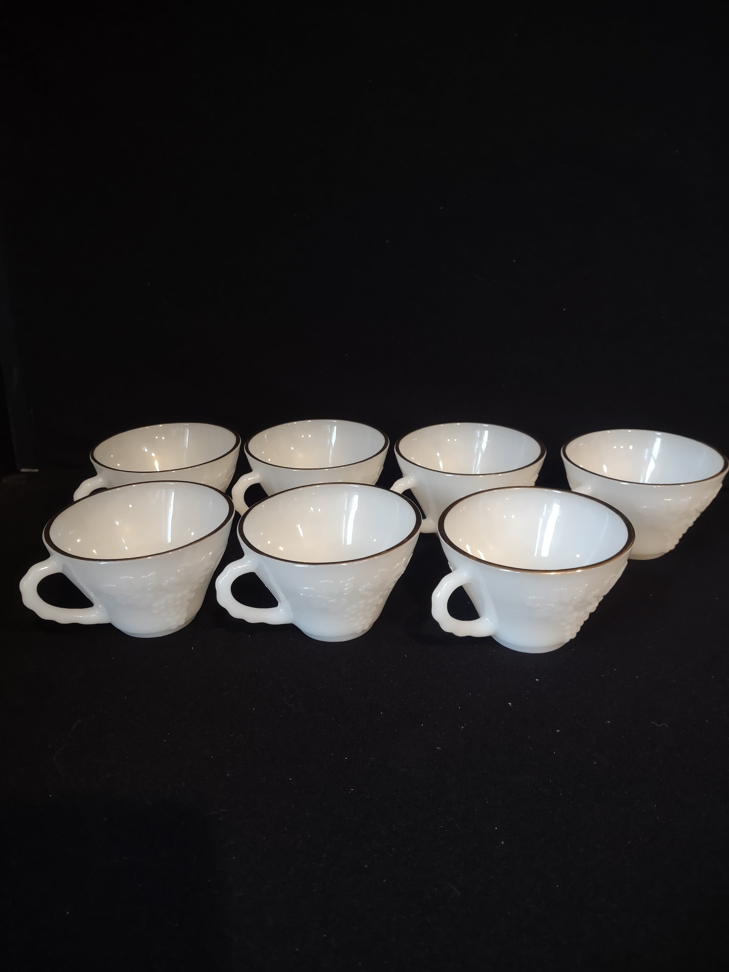 Anchor Hocking Milk Glass set of 7 Cups for Punch Bowl Gold Trim (lot 2566c)