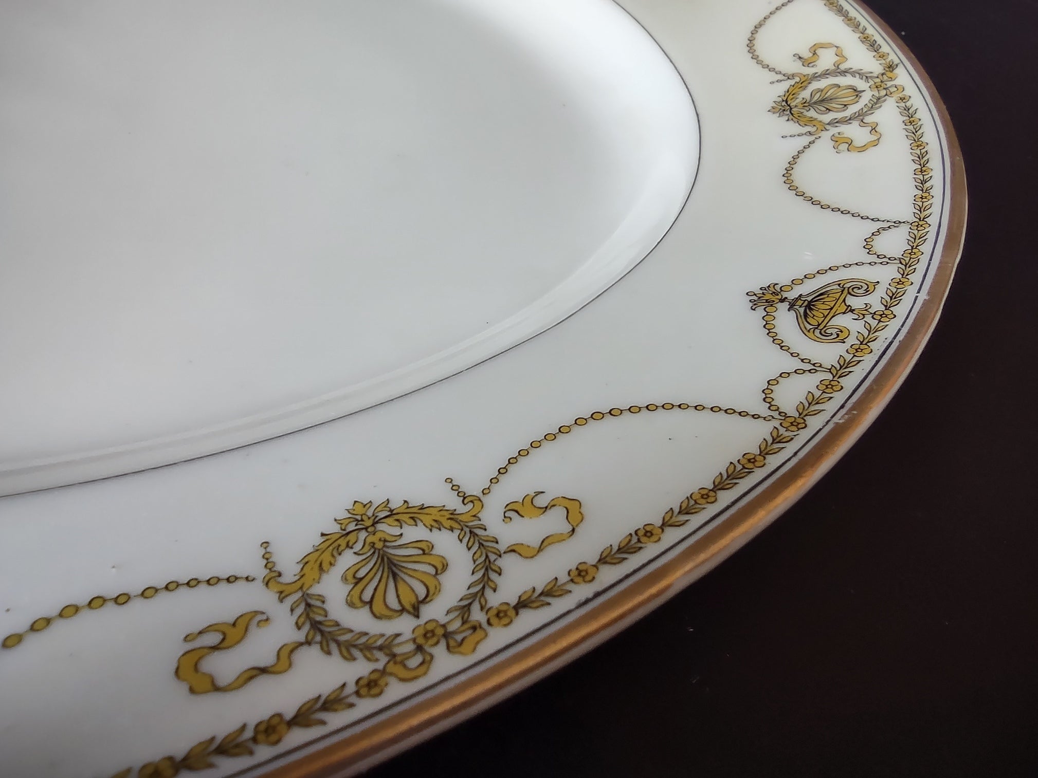Haviland Limoges Pilgrin Eugenie Serving Platter Yellow Laurel Swag (lot 944)