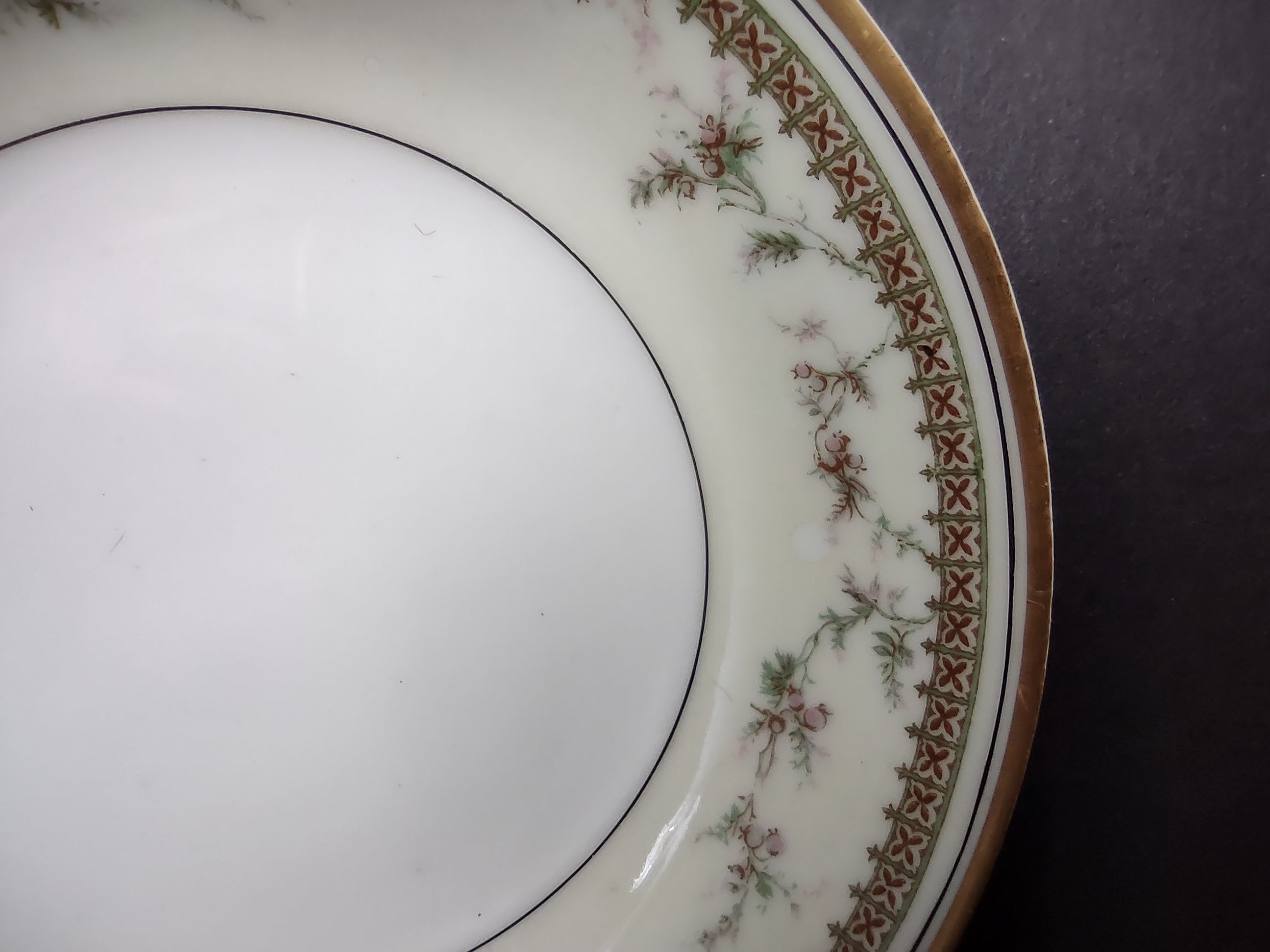 Haviland Limoges Small Bowl 5" Gold Trim French Chic (lot 989)