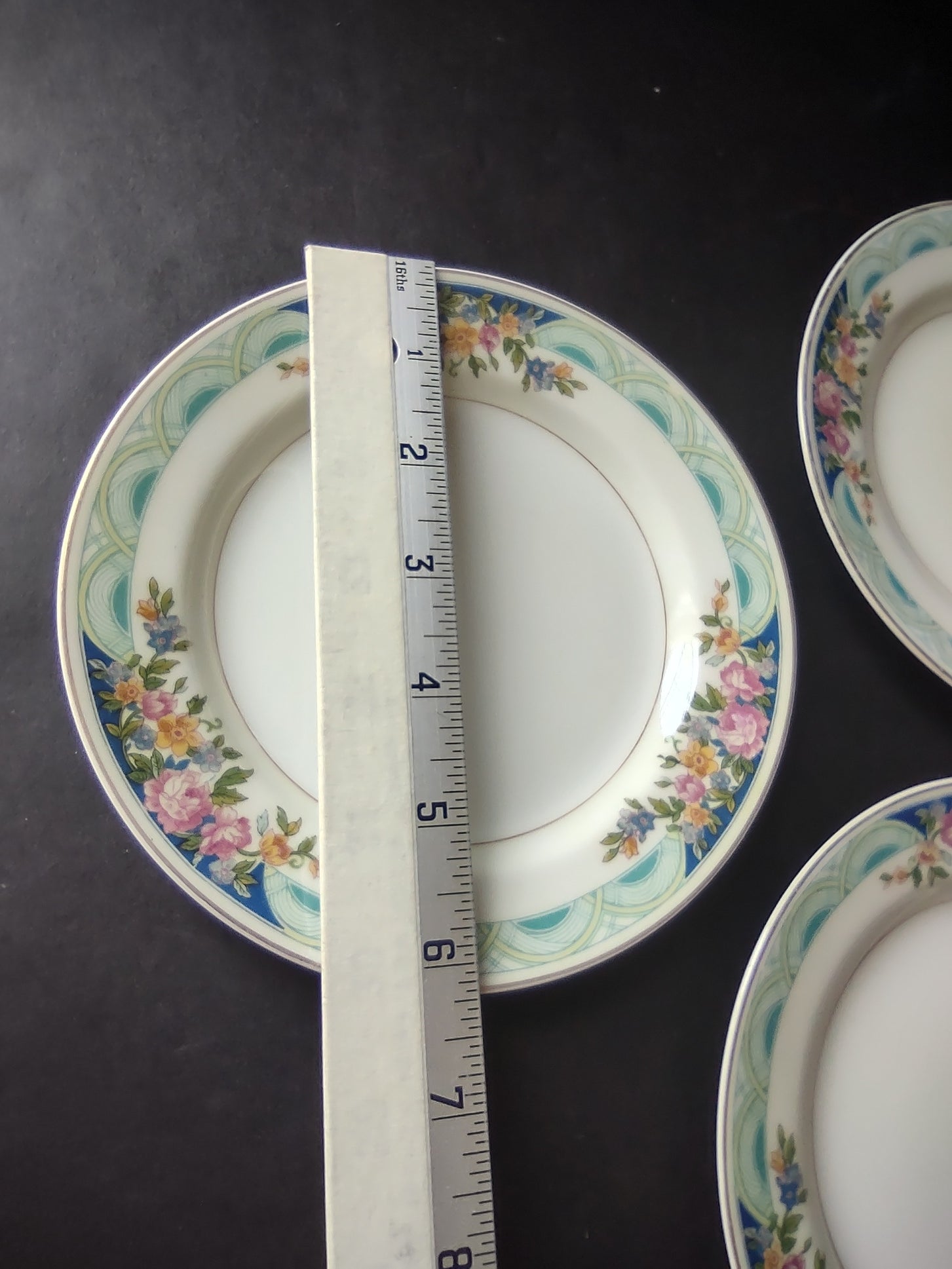 Haviland Limoges Massachusetts 3 x Bread/Butter Plate Blue Floral (lot 934)