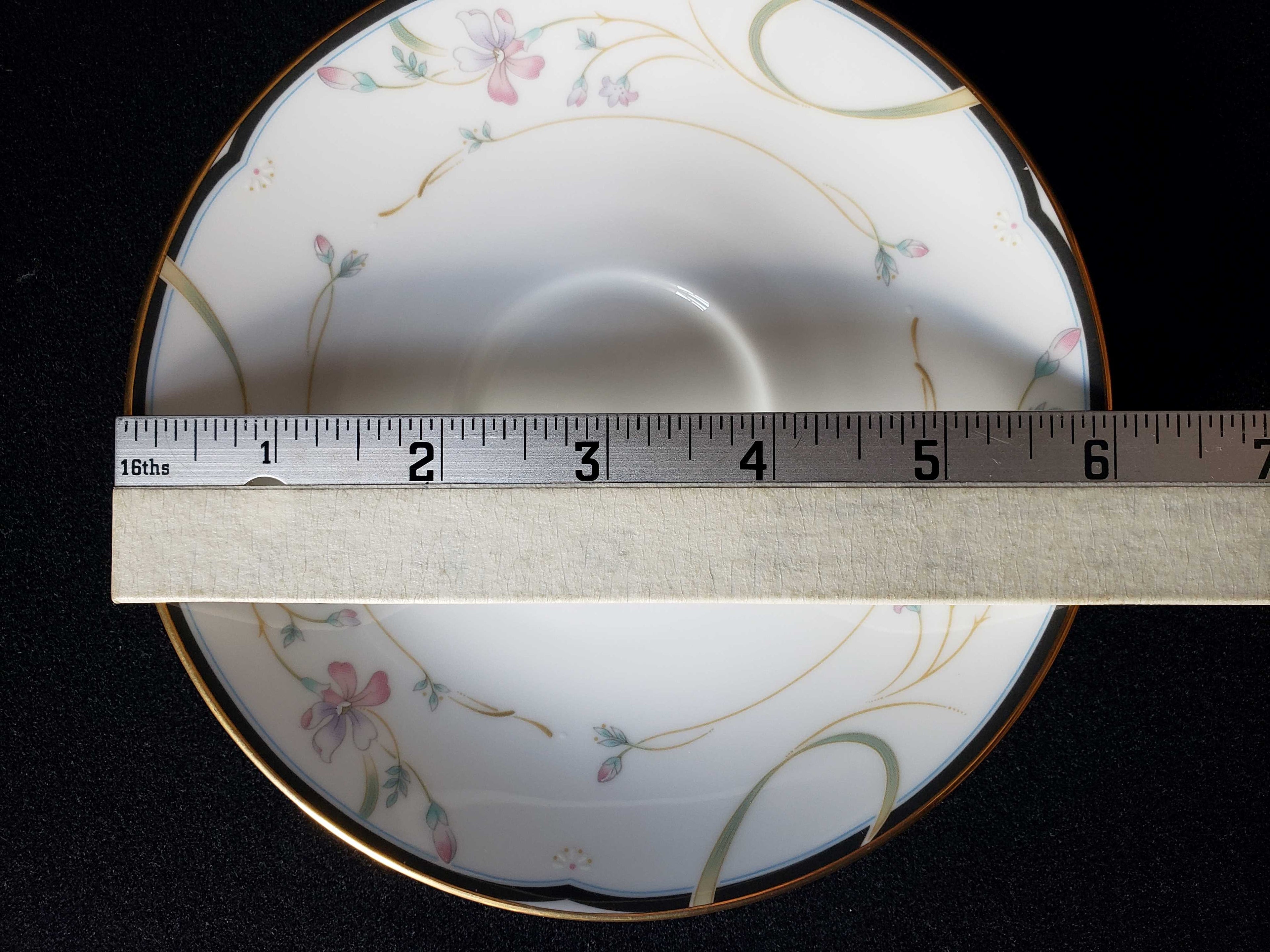 Vintage Lenox Debut Collection Constance Fine Bone Saucer ONLY (lot 1911)
