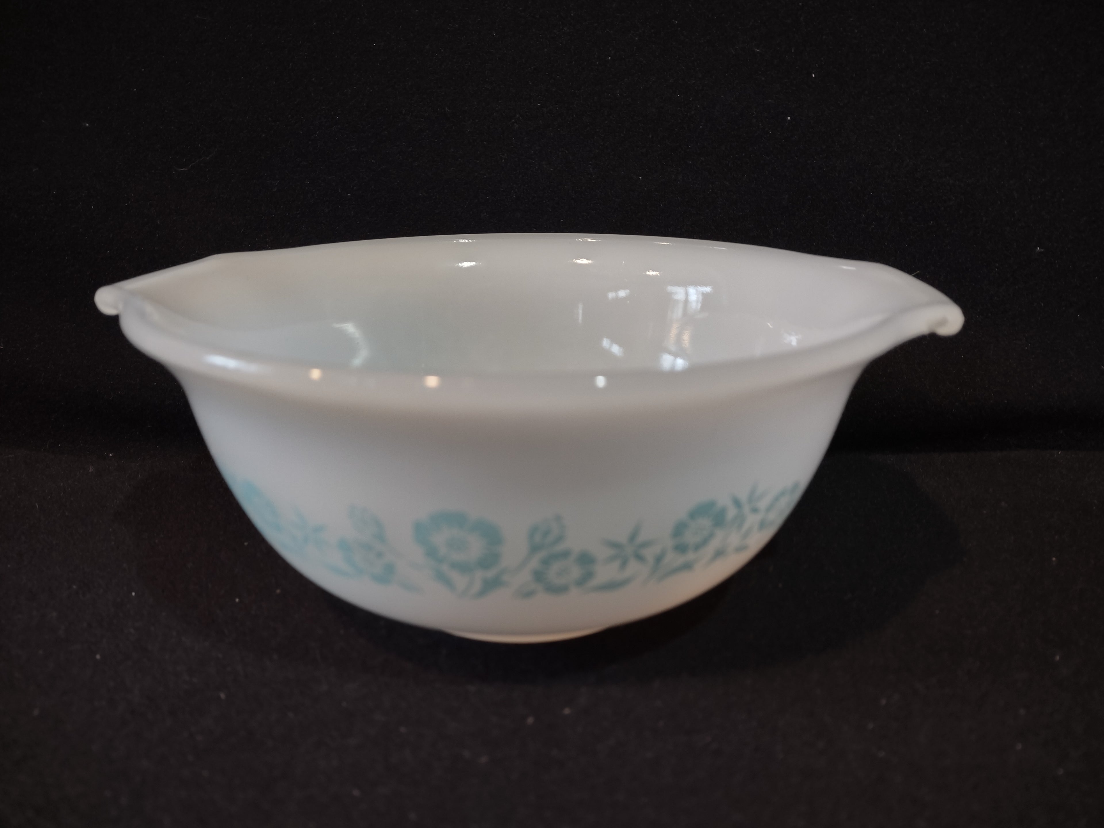 Vintage Maid Of Honor 1.5 Pt Cinderella Mixing Bowl Turquoise Floral (Lot 5312)